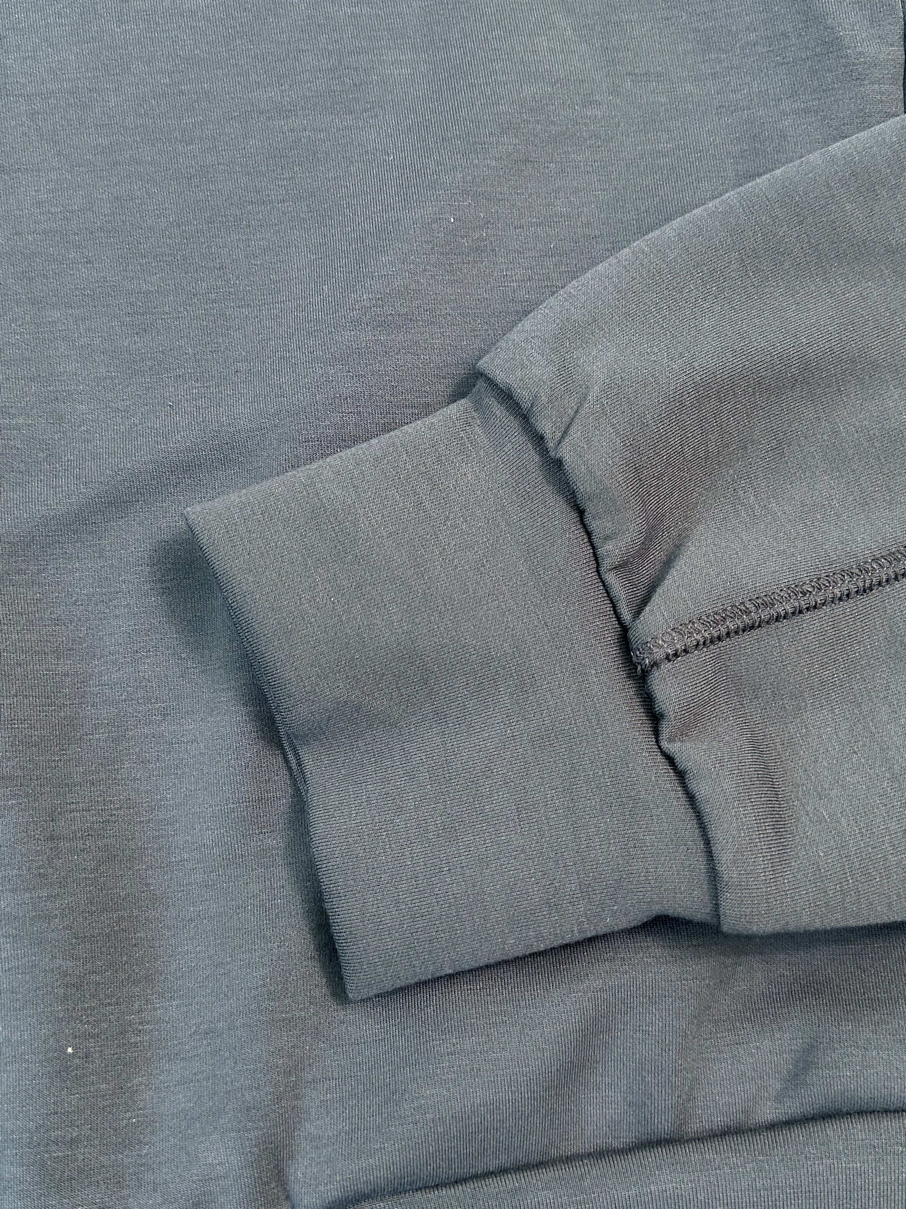 Felpa Color Ferro Raglan Con Cappuccio E Logo Stampato