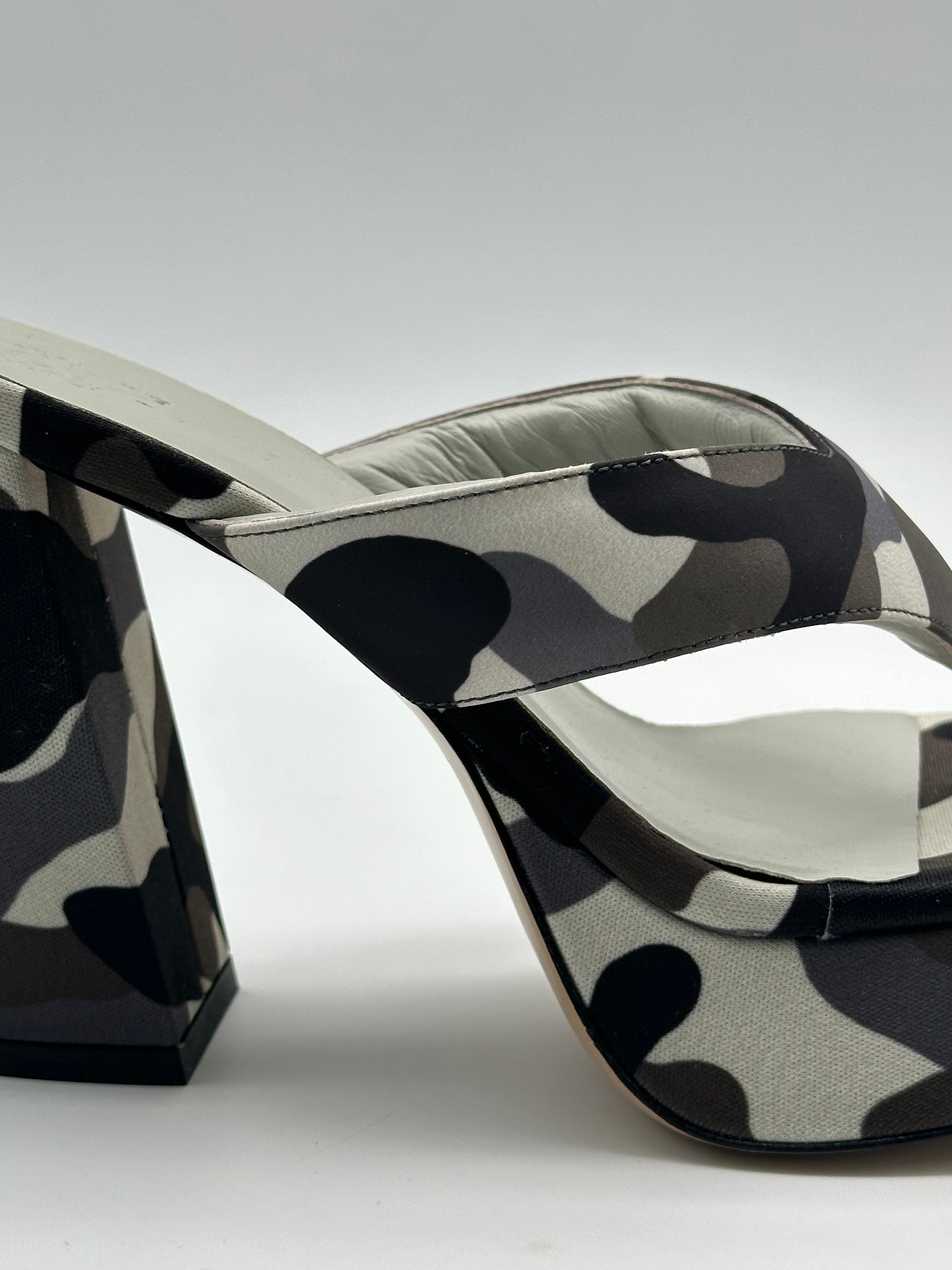 Sandali Con Tacco Largo E Platform Fantasia Camouflage