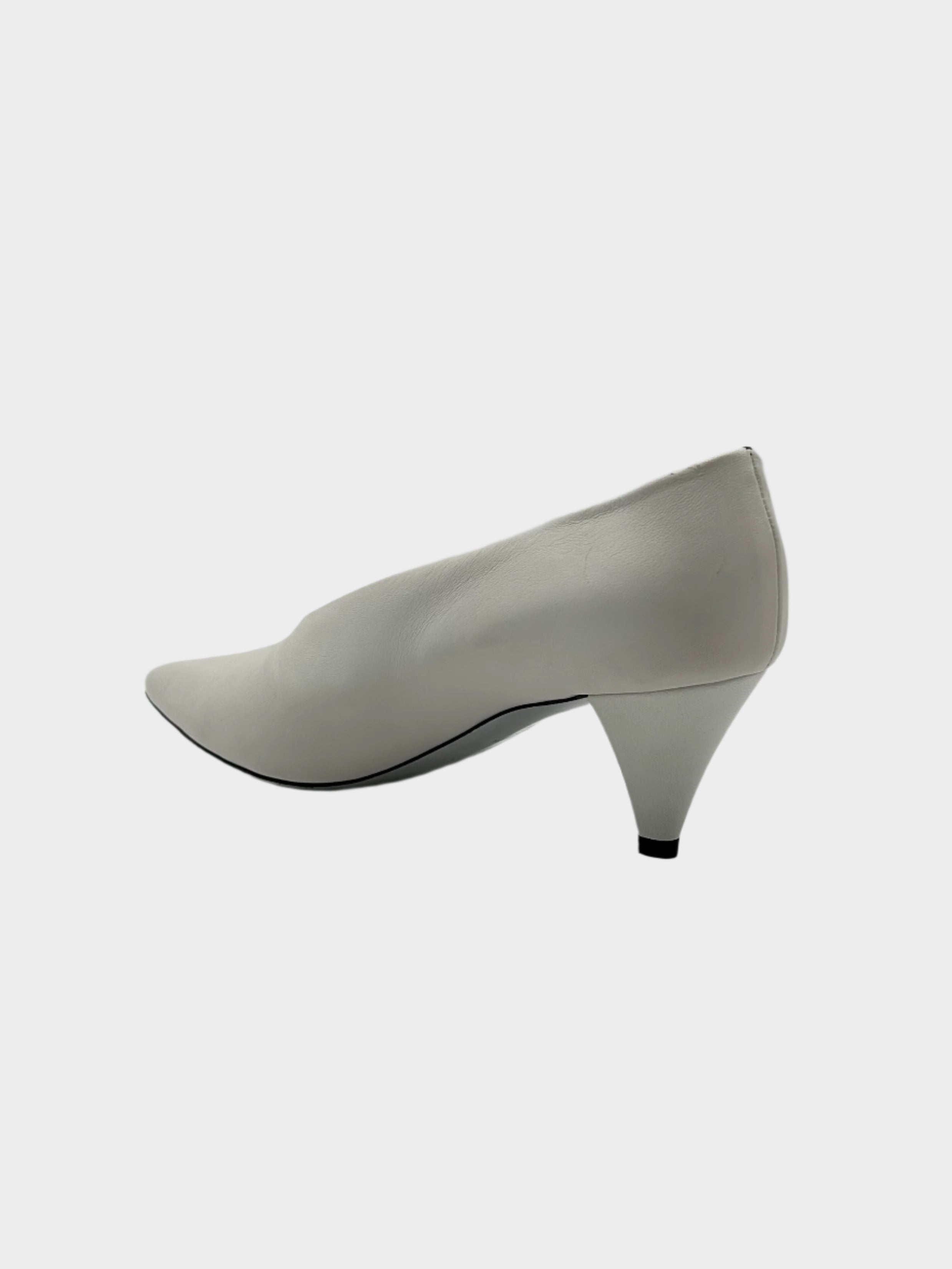 Two-tone Leather Pumps With Medium Spool Heel