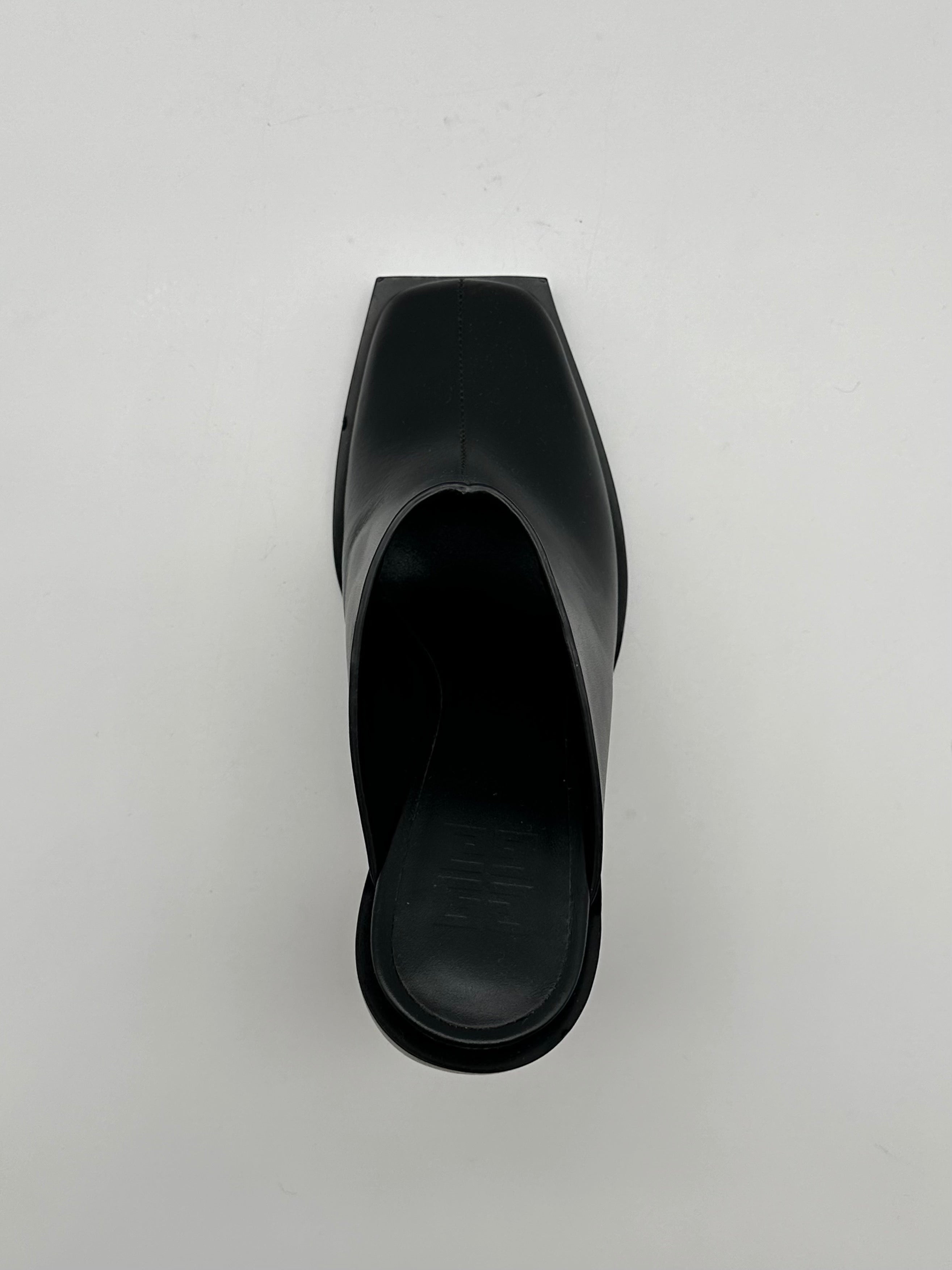 Black Leather Mules With Shaded Heel And Wood Effect