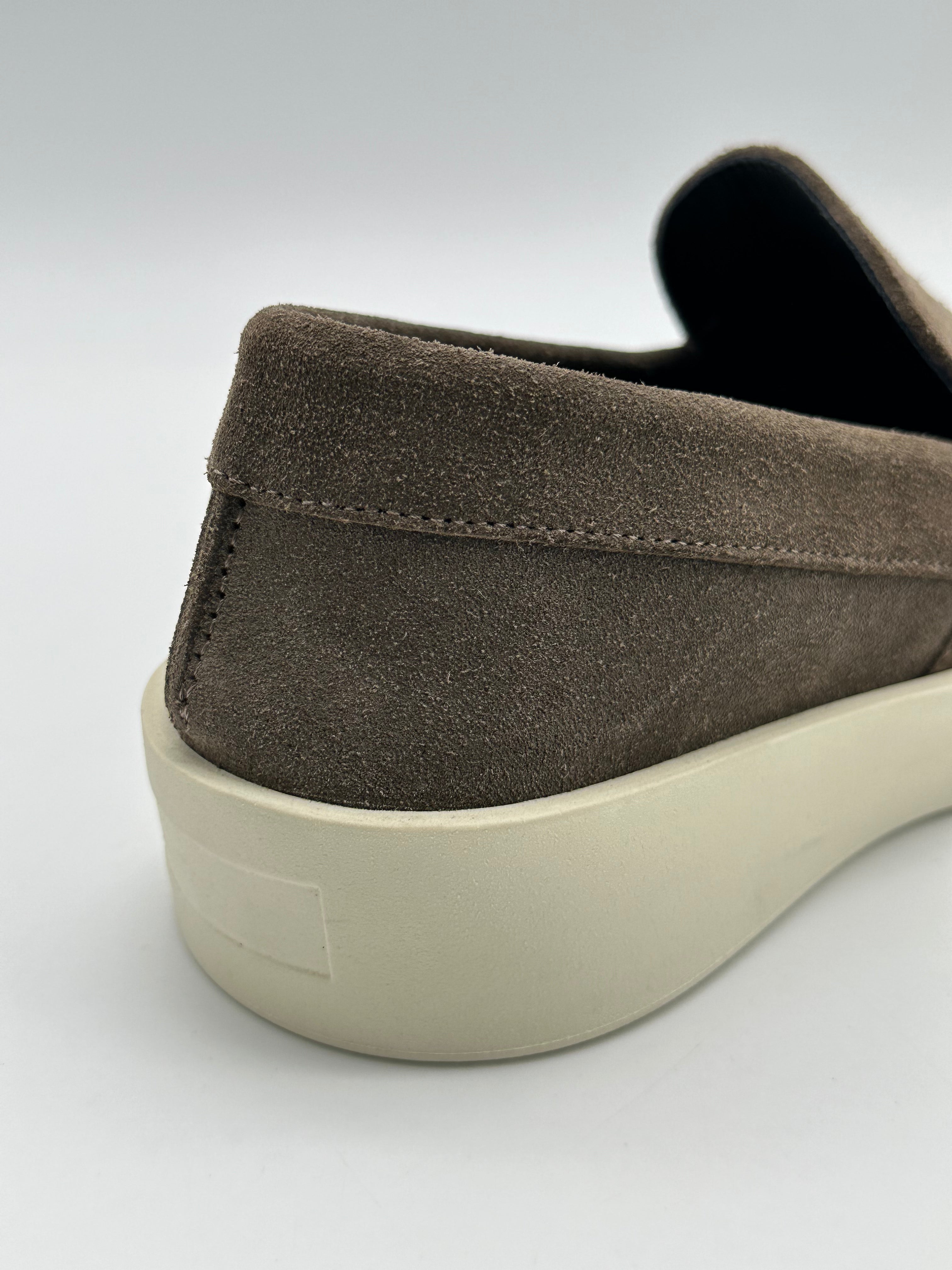 Mocassini The Loafer Taupe In Pelle Scamosciata
