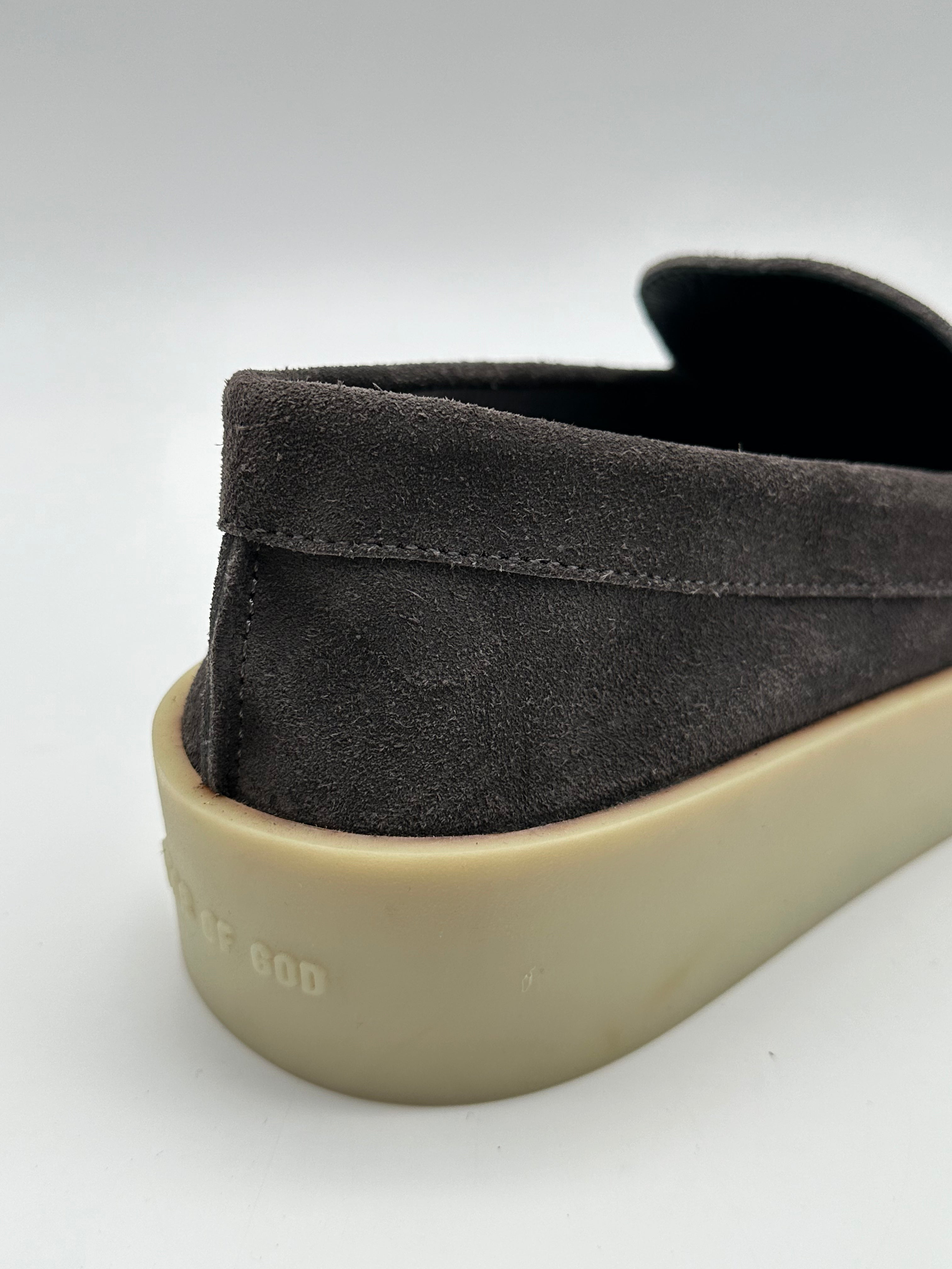 Loafer Grigio In Suede Con Suola In Pelle