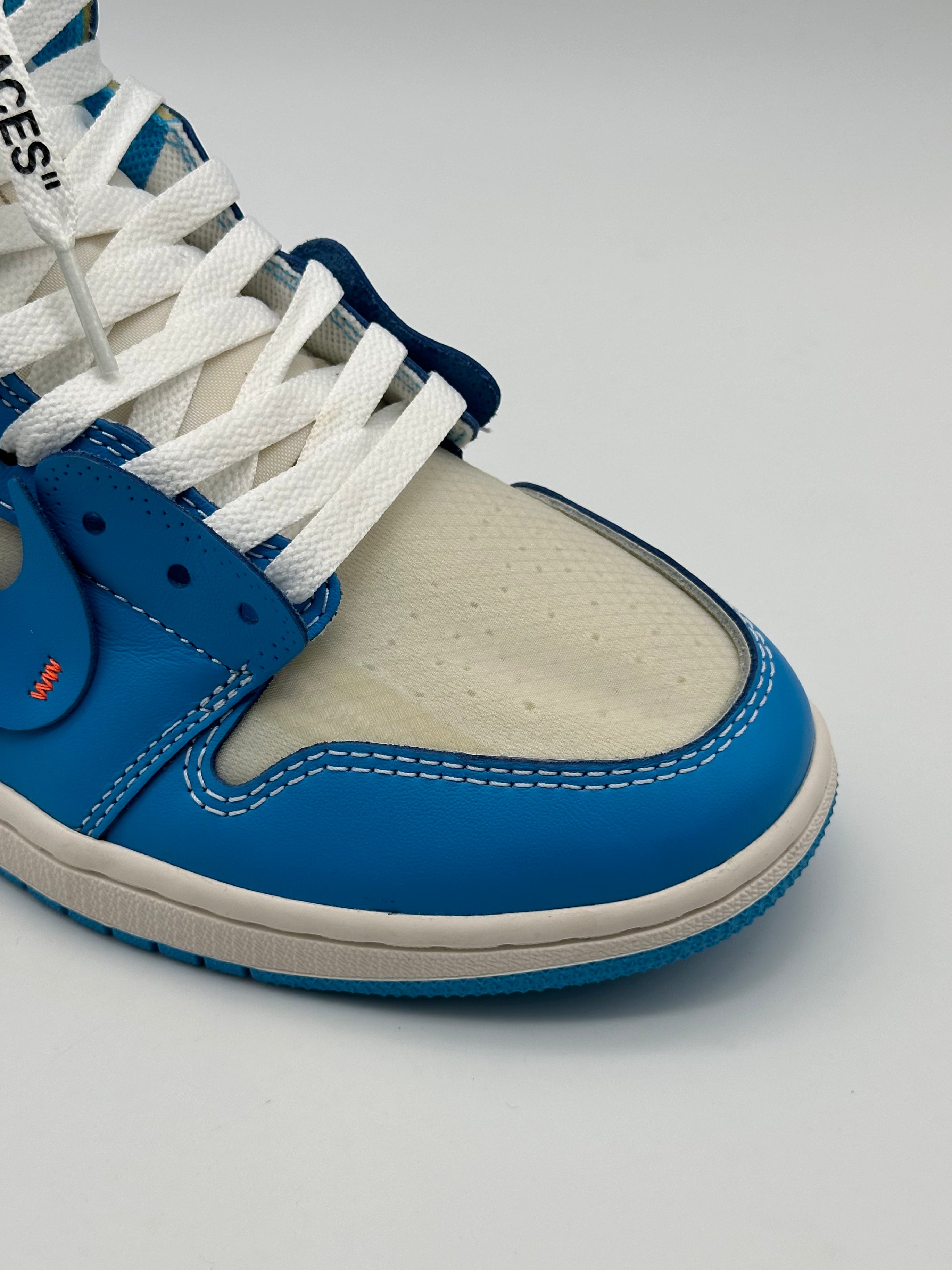 Sneakers Off-White X Nike Air Jordan 1 University Blue