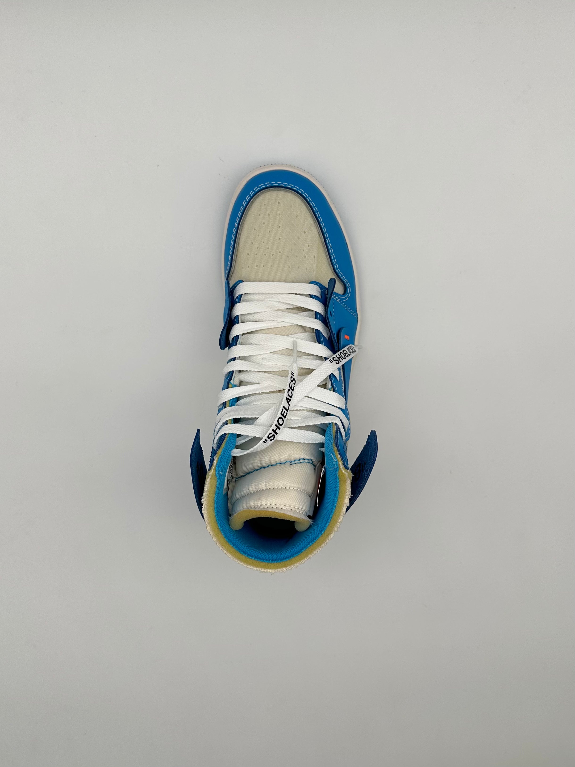 Sneakers Off-White X Nike Air Jordan 1 University Blue