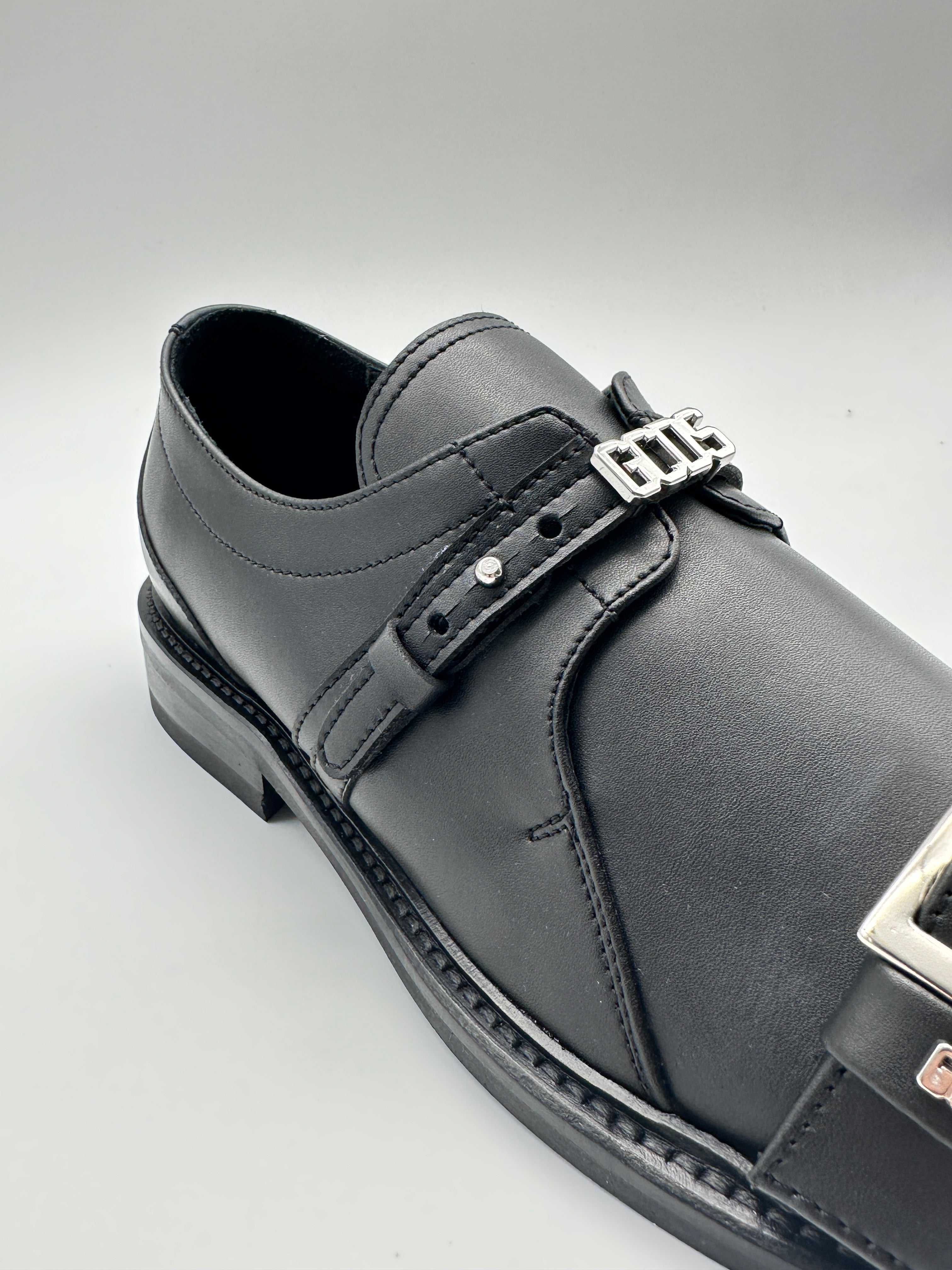 Logo Loafers