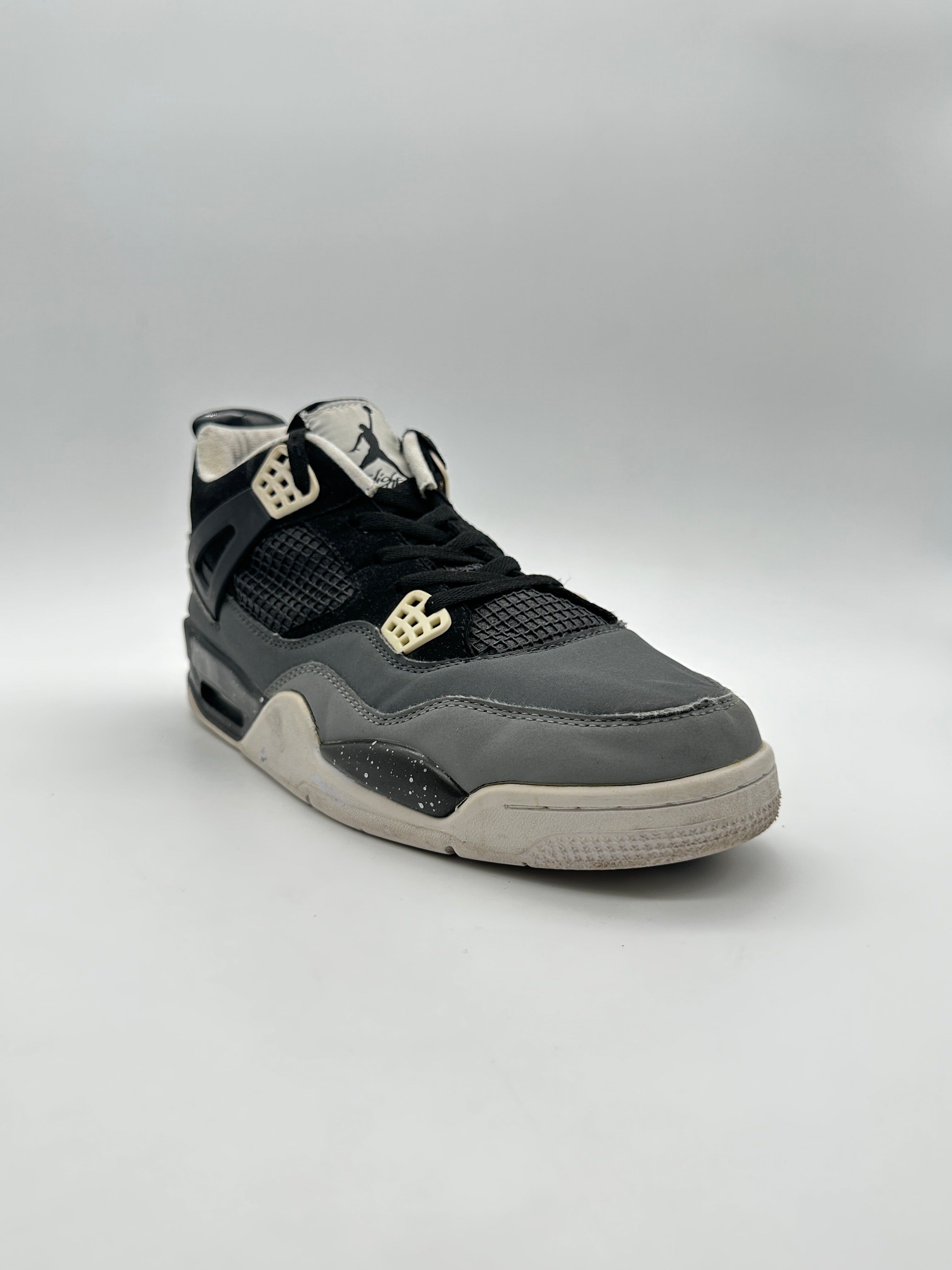 Mid Air Jordan Sneakers