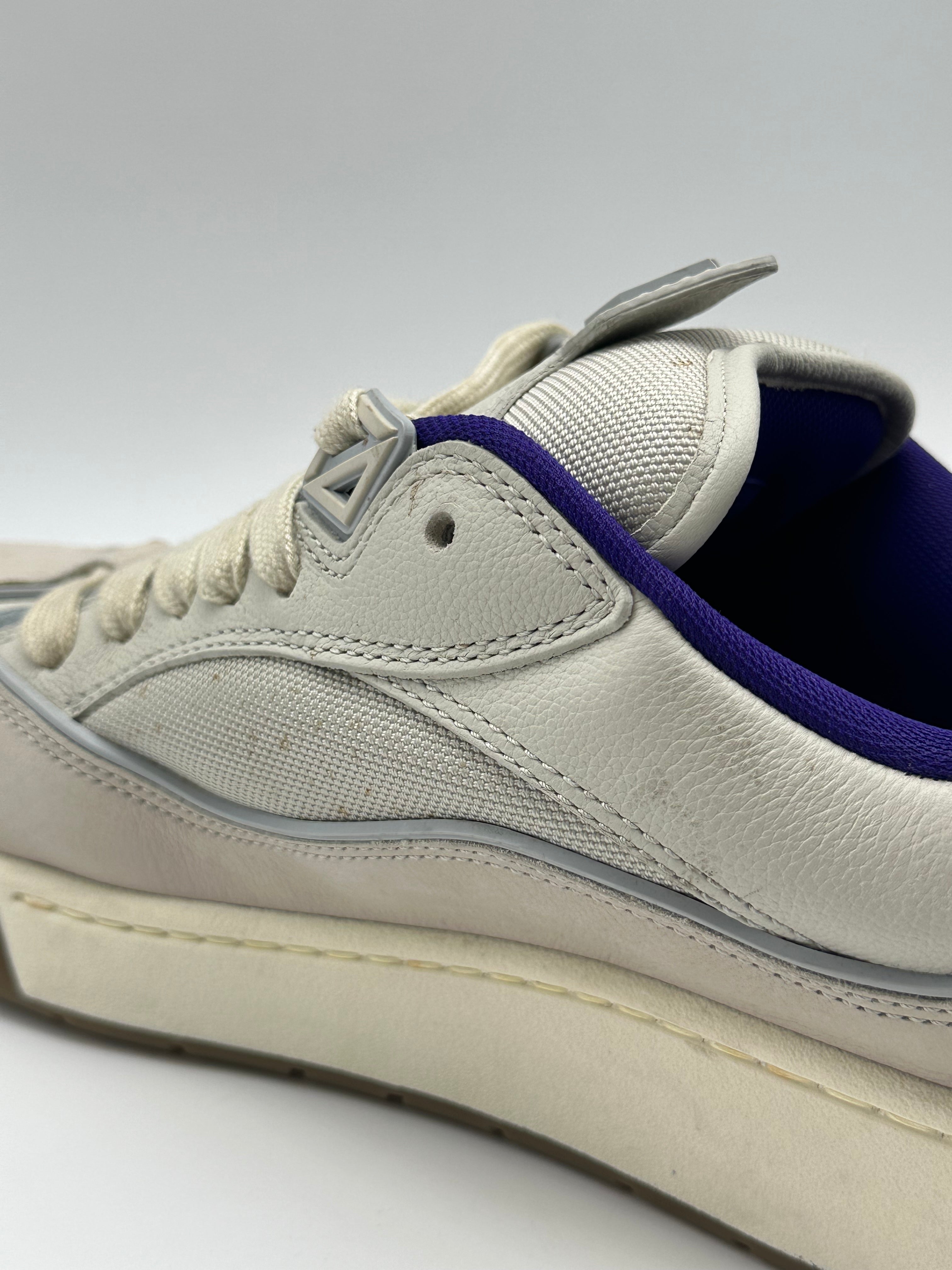 Sneakers Dior B713 Cactus Jack In Pelle E Mesh Bianco E Grigio