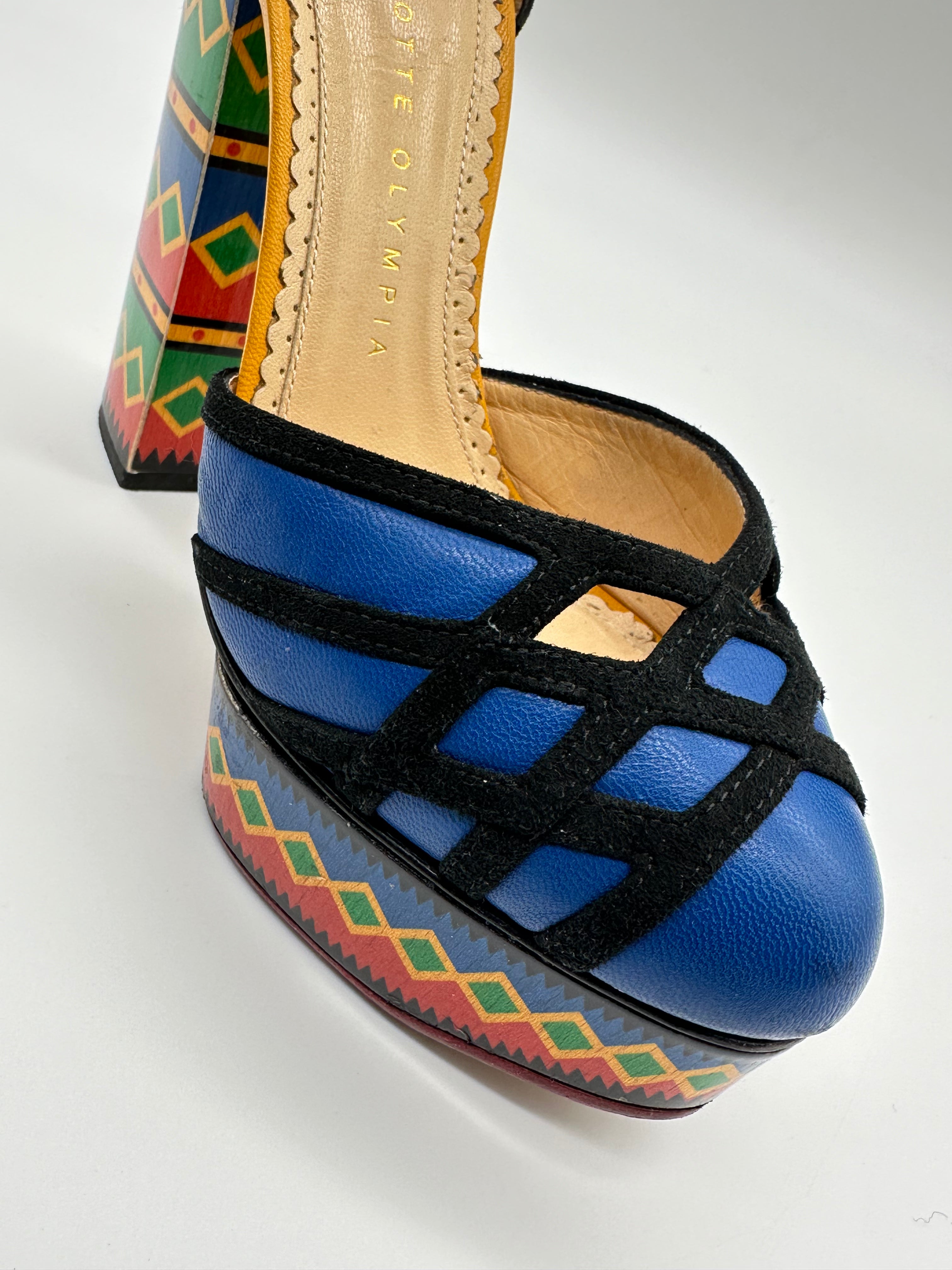 Multicolor Pattern Heels