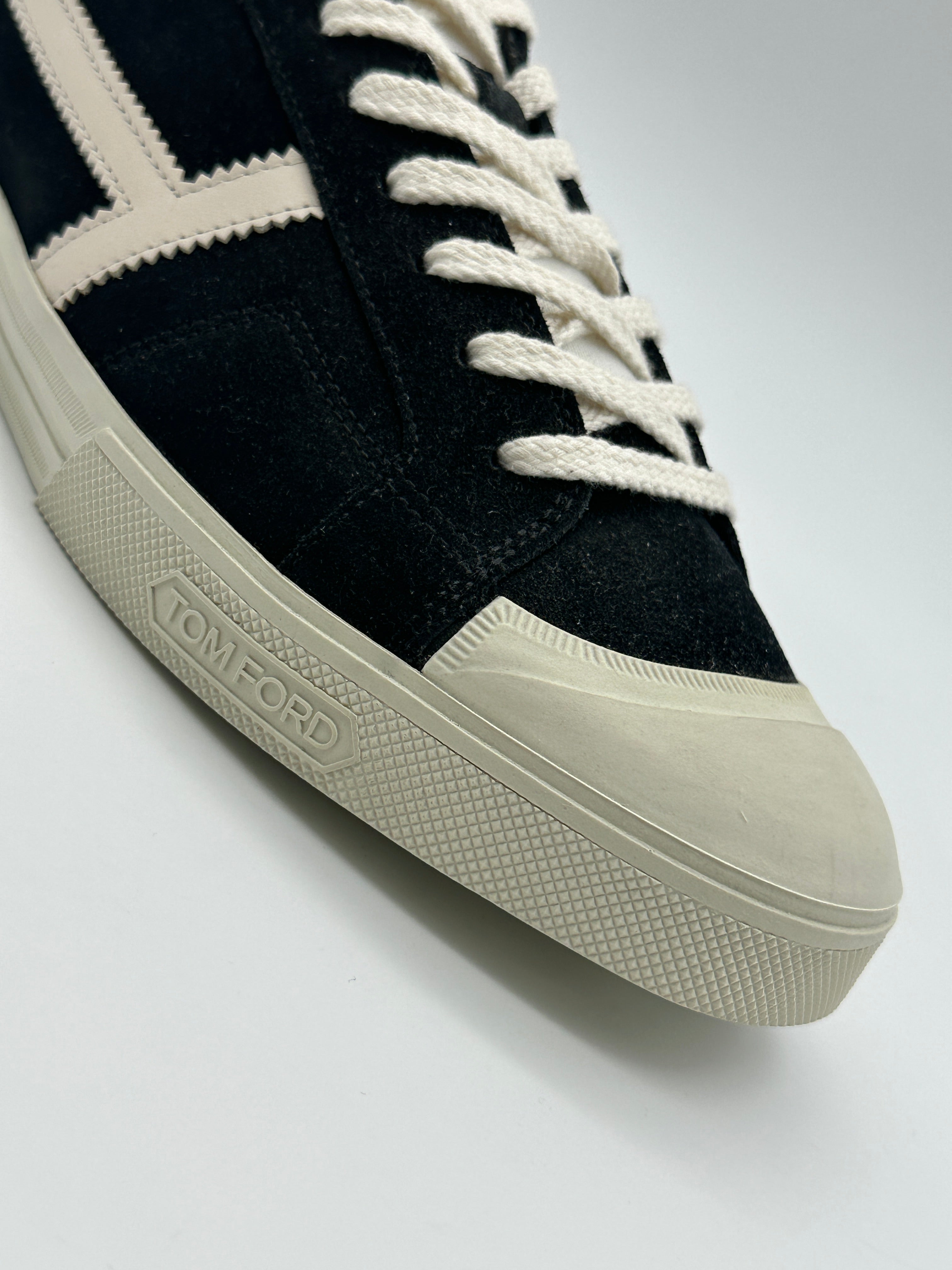 Suede Jarvis Sneakers