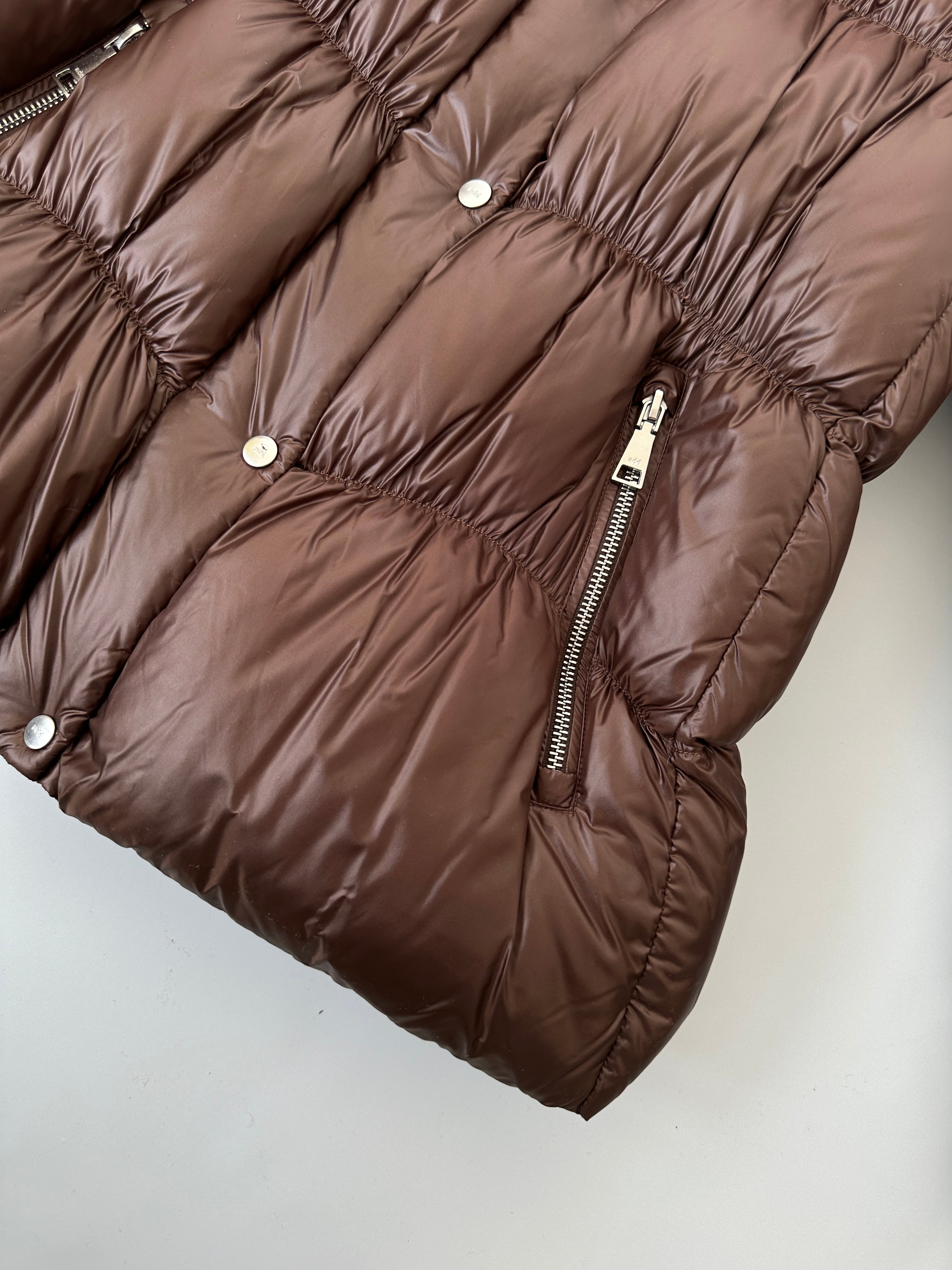 Hooded Down Jacket