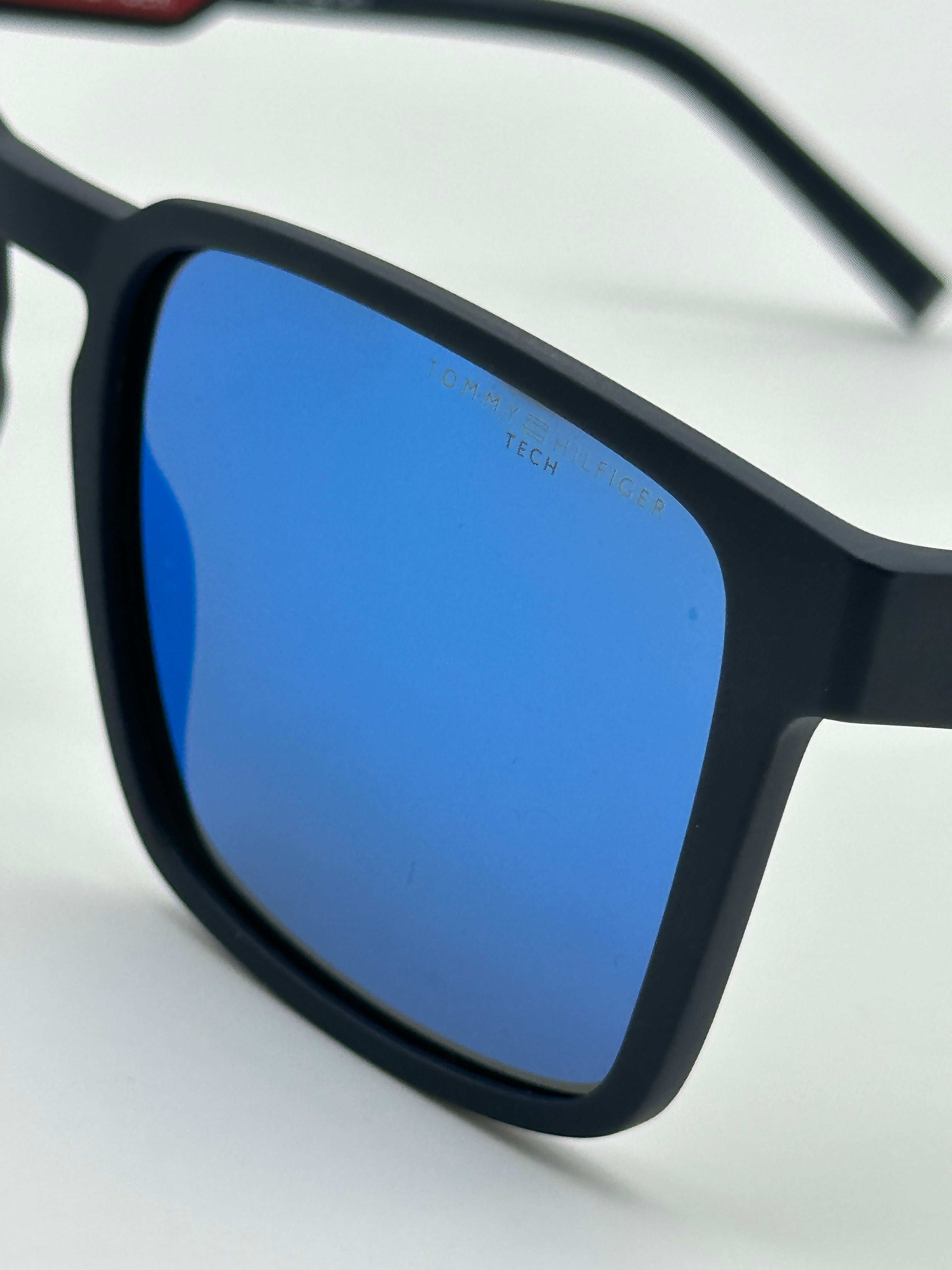 Blue Mirrored Sunglasses