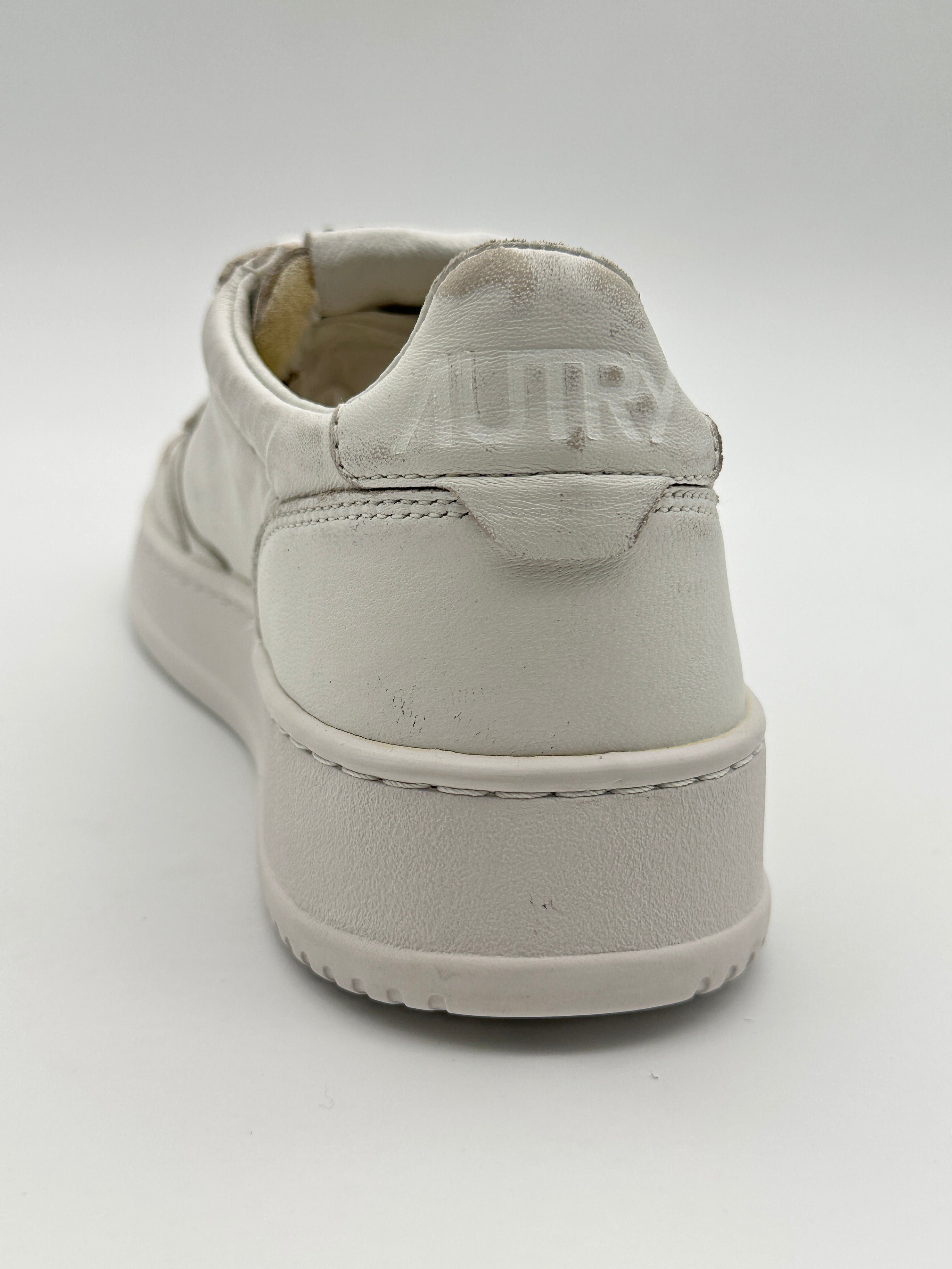 Medalist Low Sneakers Optic White