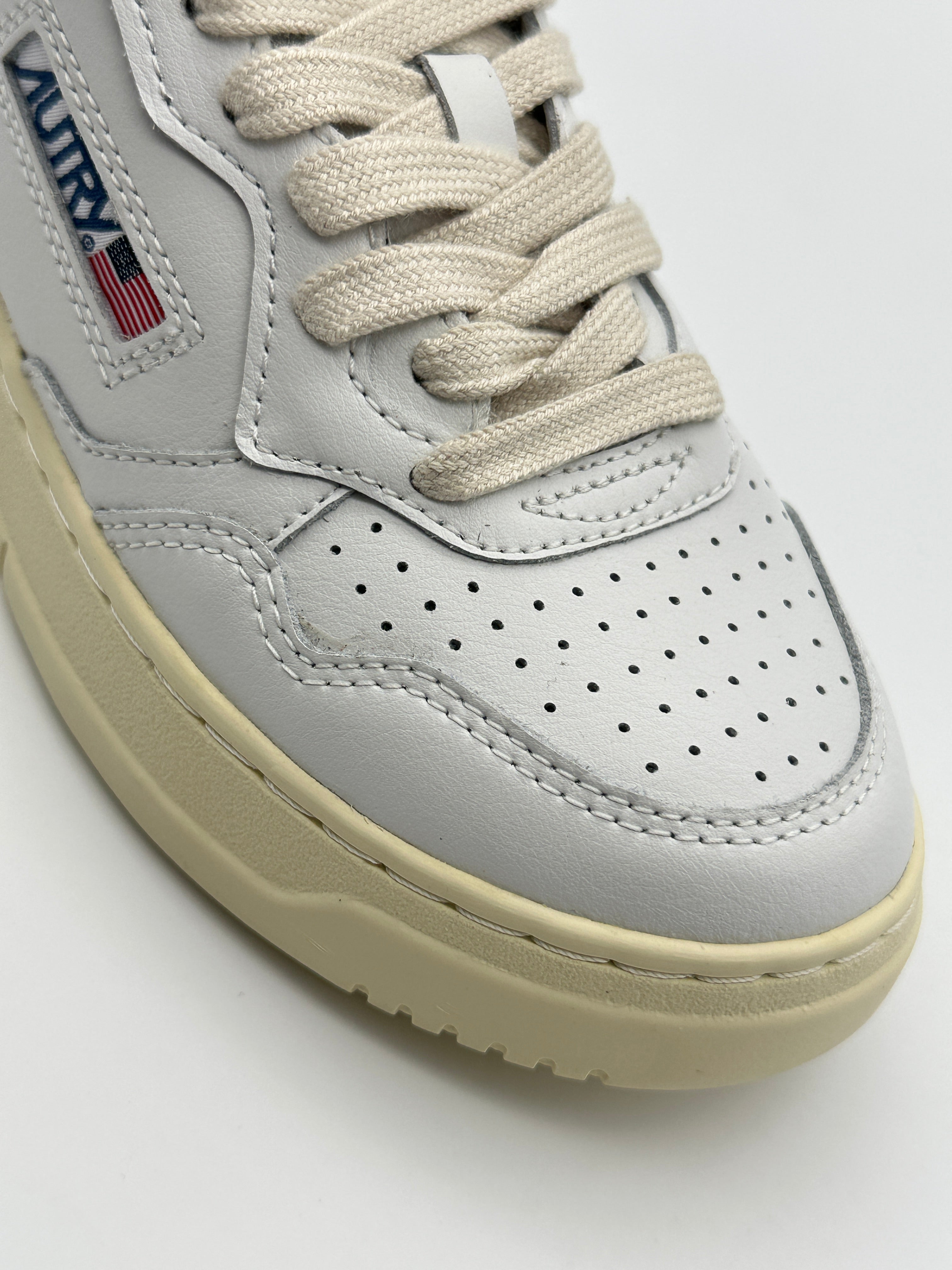 Medalist Low Sneakers