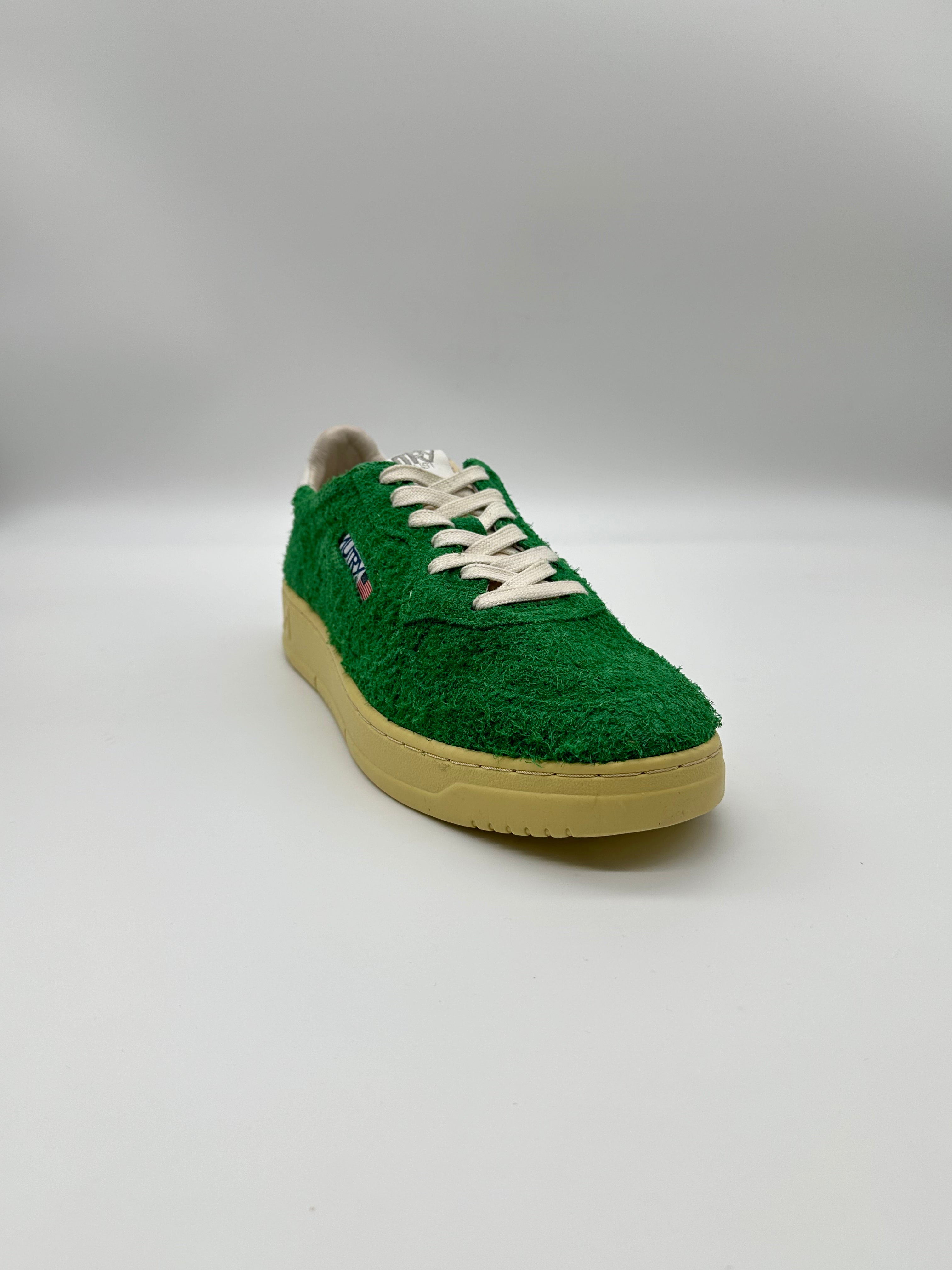 Low Suede Hair Green Sneakers