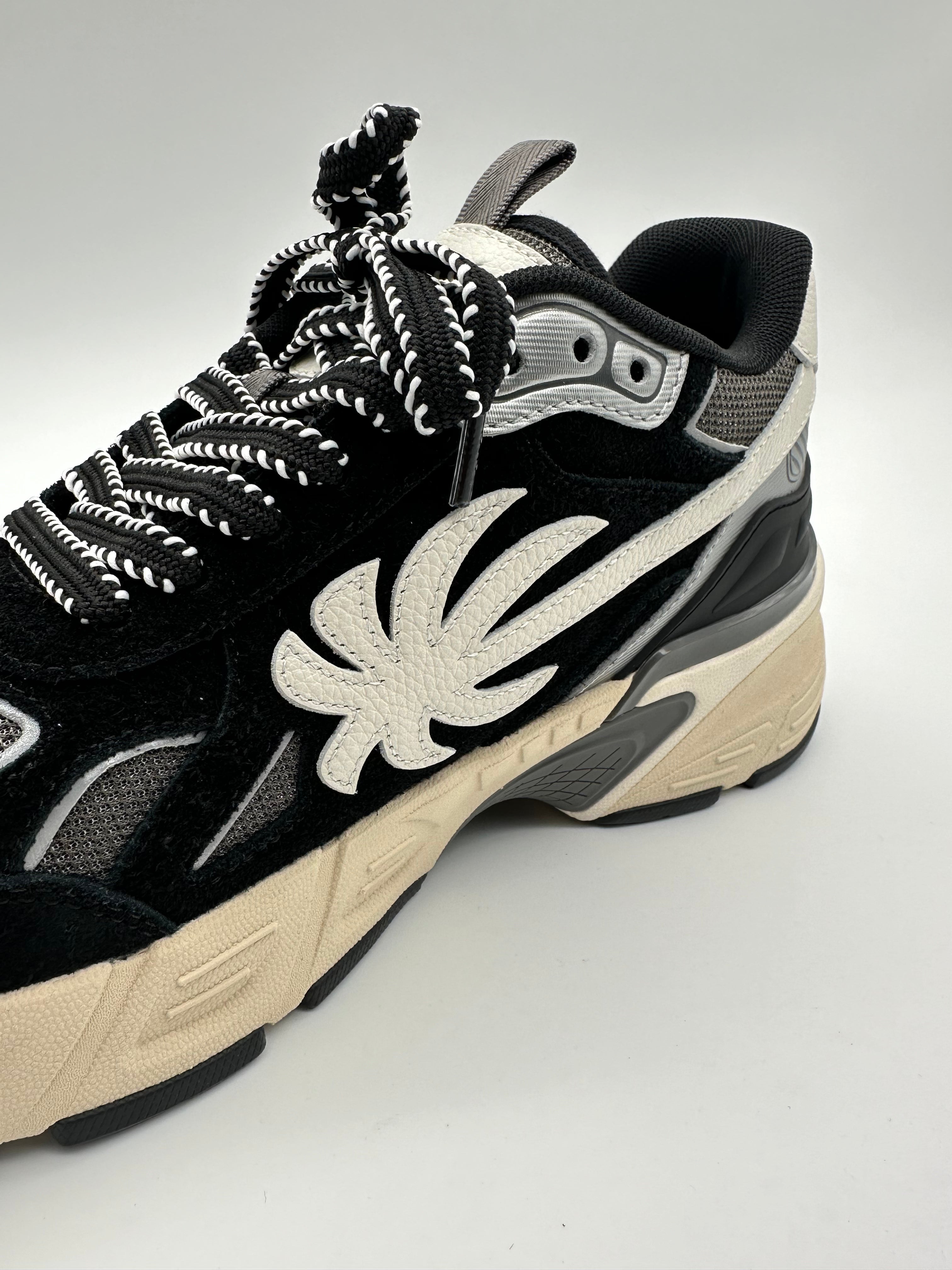 The Palm Runner Sneakers Tricolor