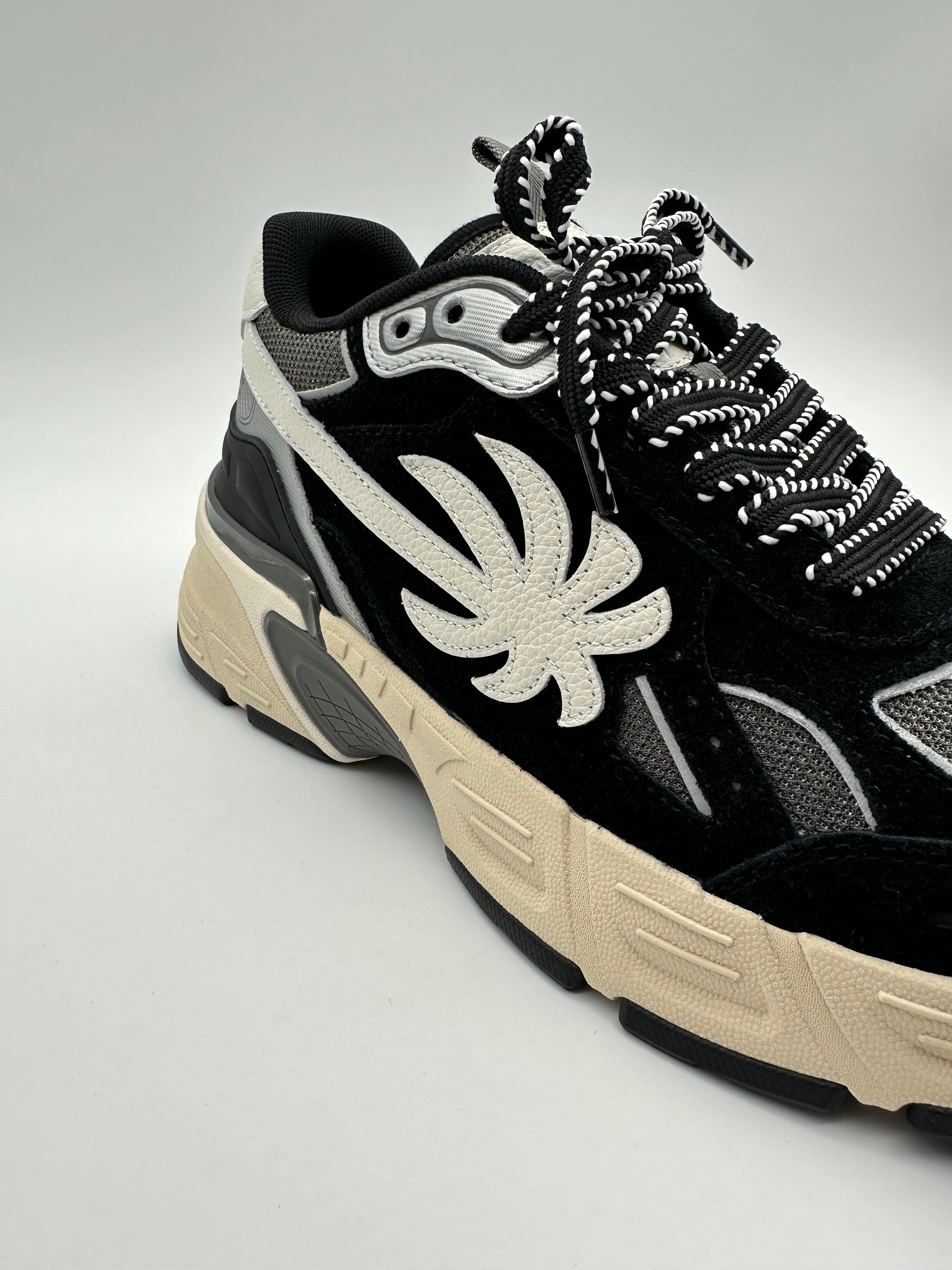 The Palm Runner Sneakers Tricolor