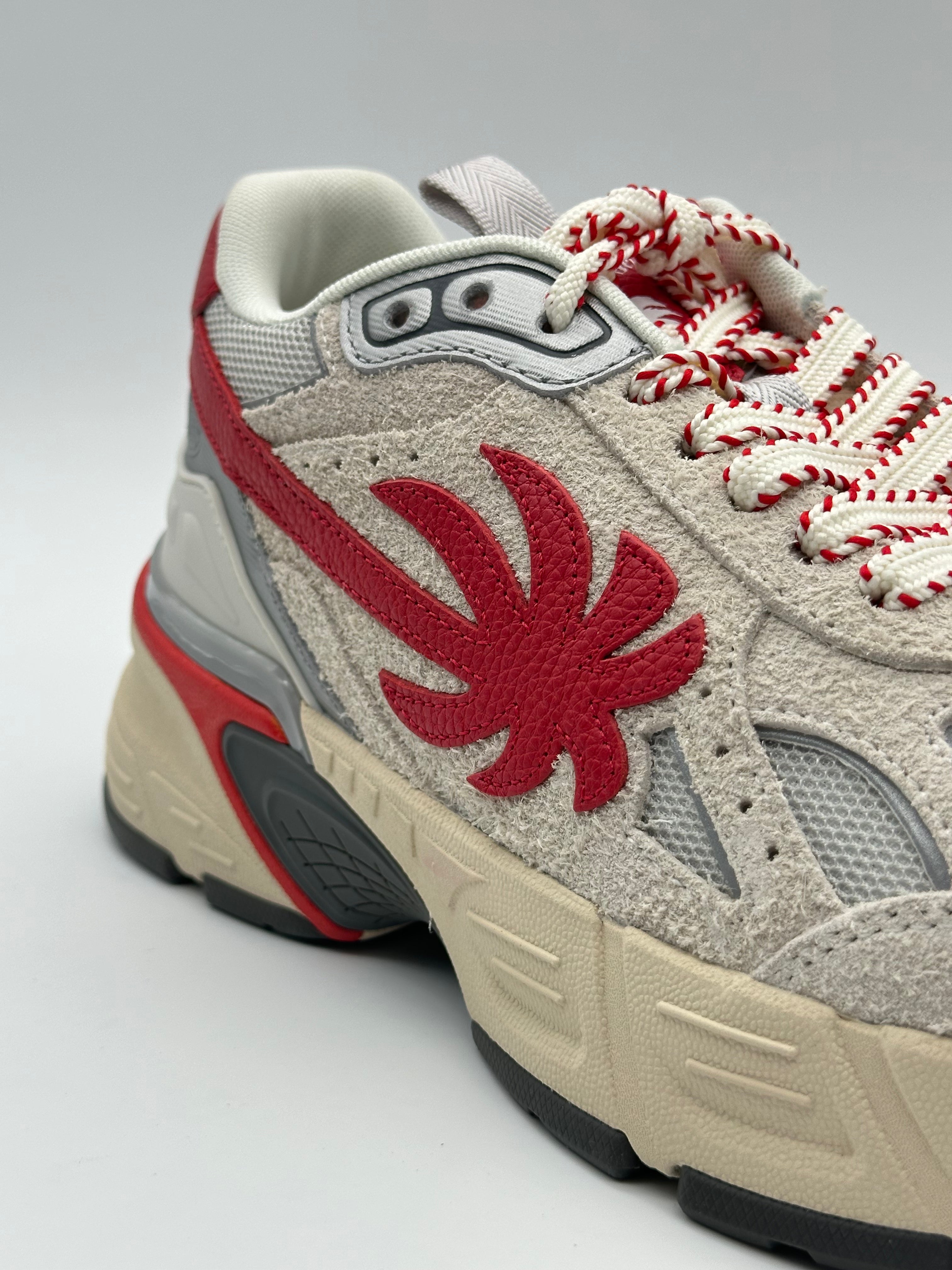 The Palm Runner Sneakers Red