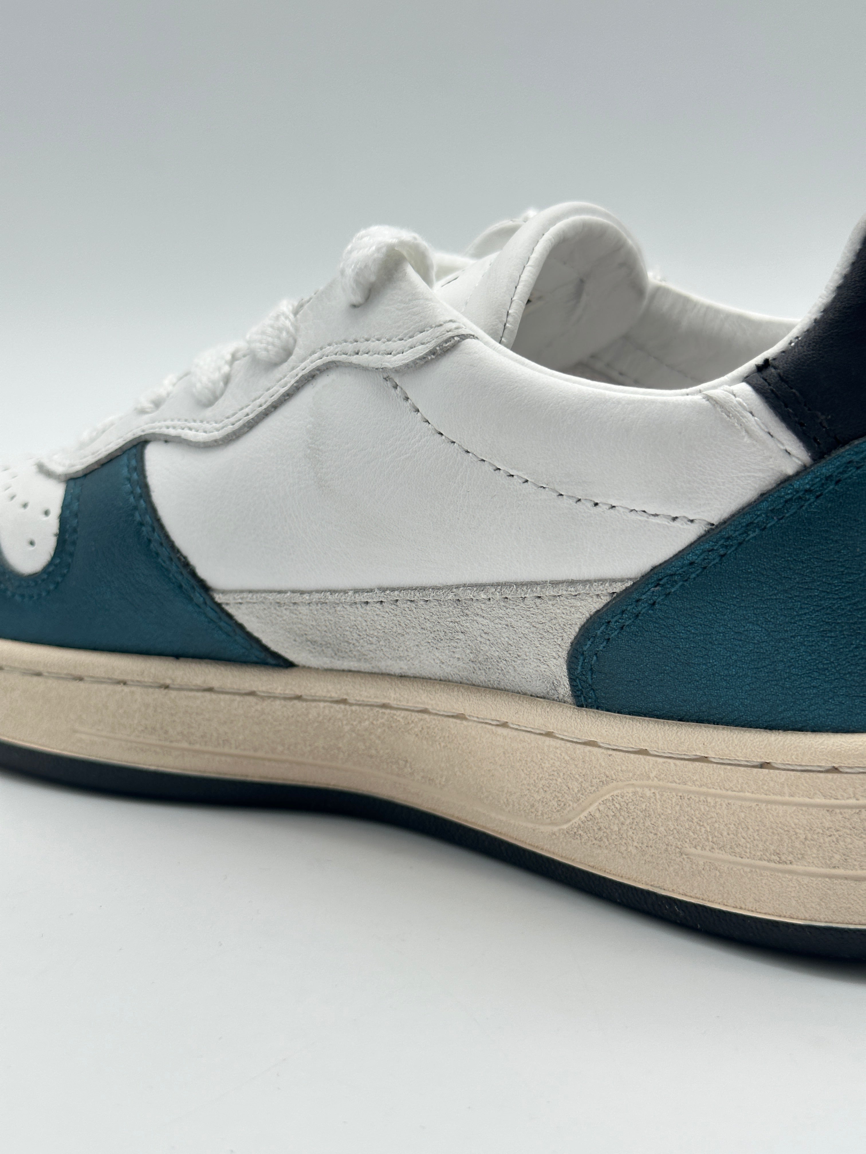 Sneakers Court 2.0 Laminated White Blue In Pelle