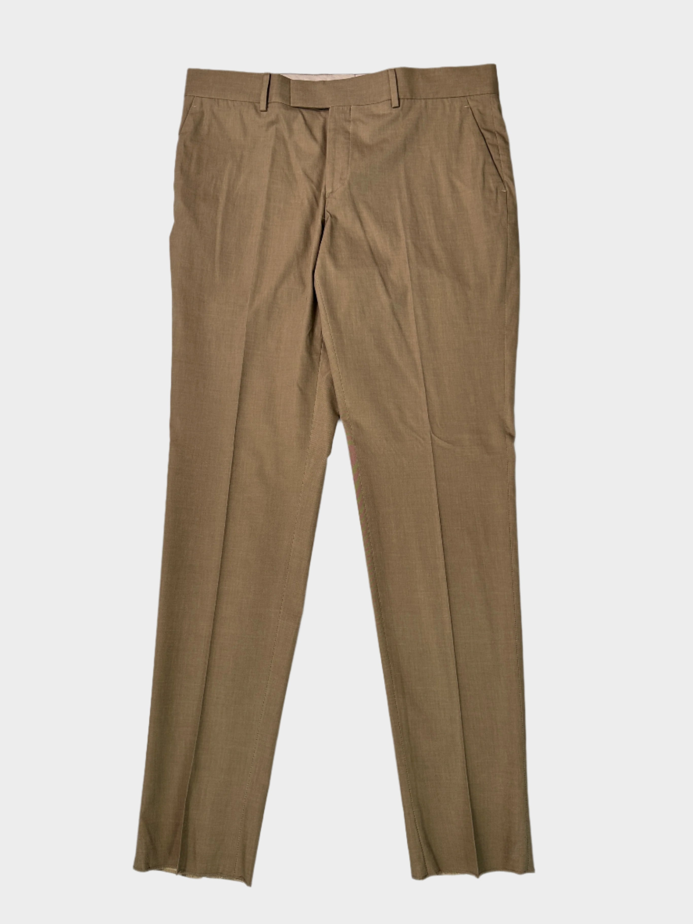 Eleganza senza tempo con i pantaloni classici in lana beige di Lardini. Un capo versatile e raffinato, perfetto per ogni occasione. Qlhype