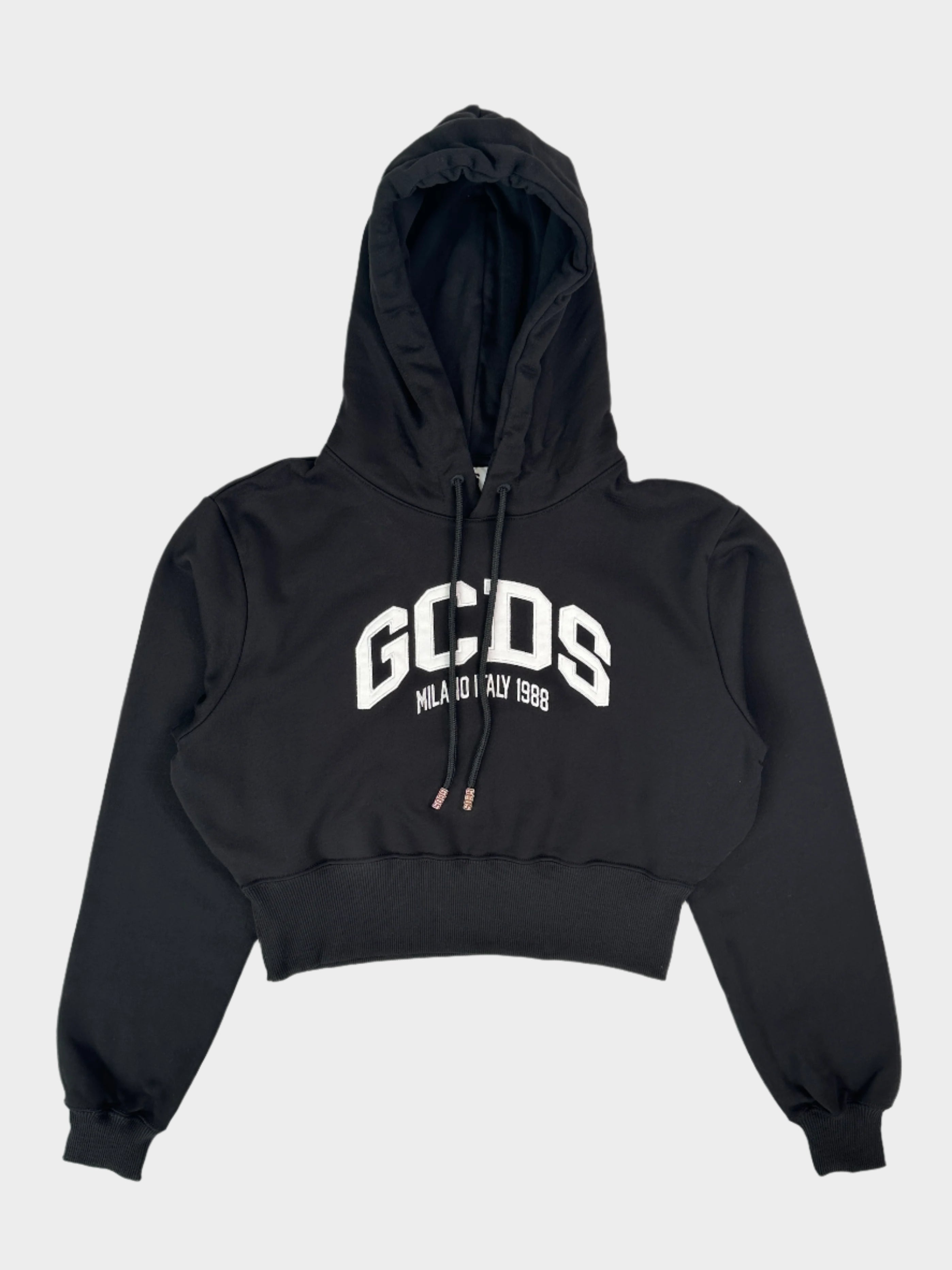 GCDS, felpa cropped, hoodie nera, streetwear, moda, felpa con cappuccio
