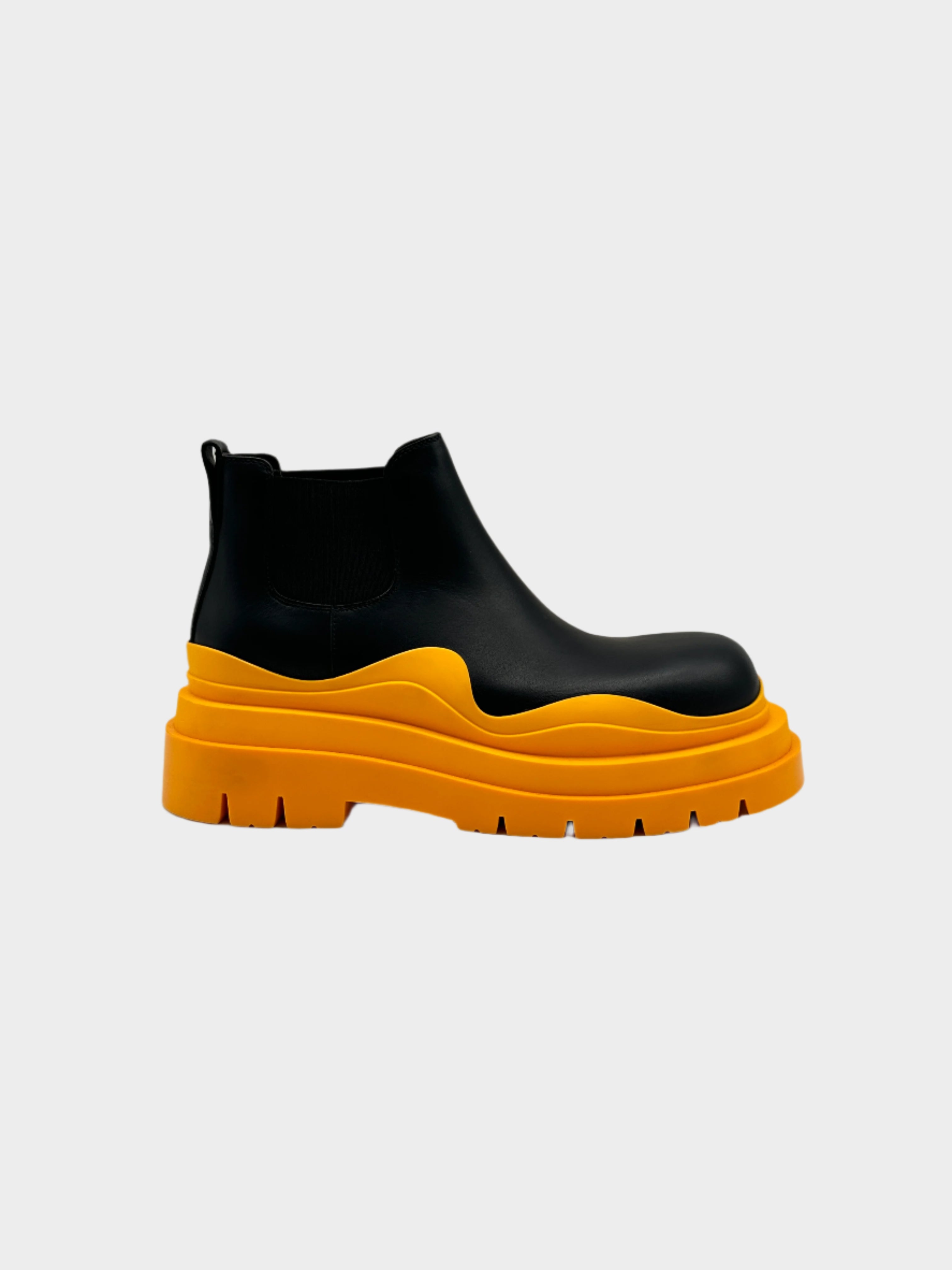 Two-tone ankle boot