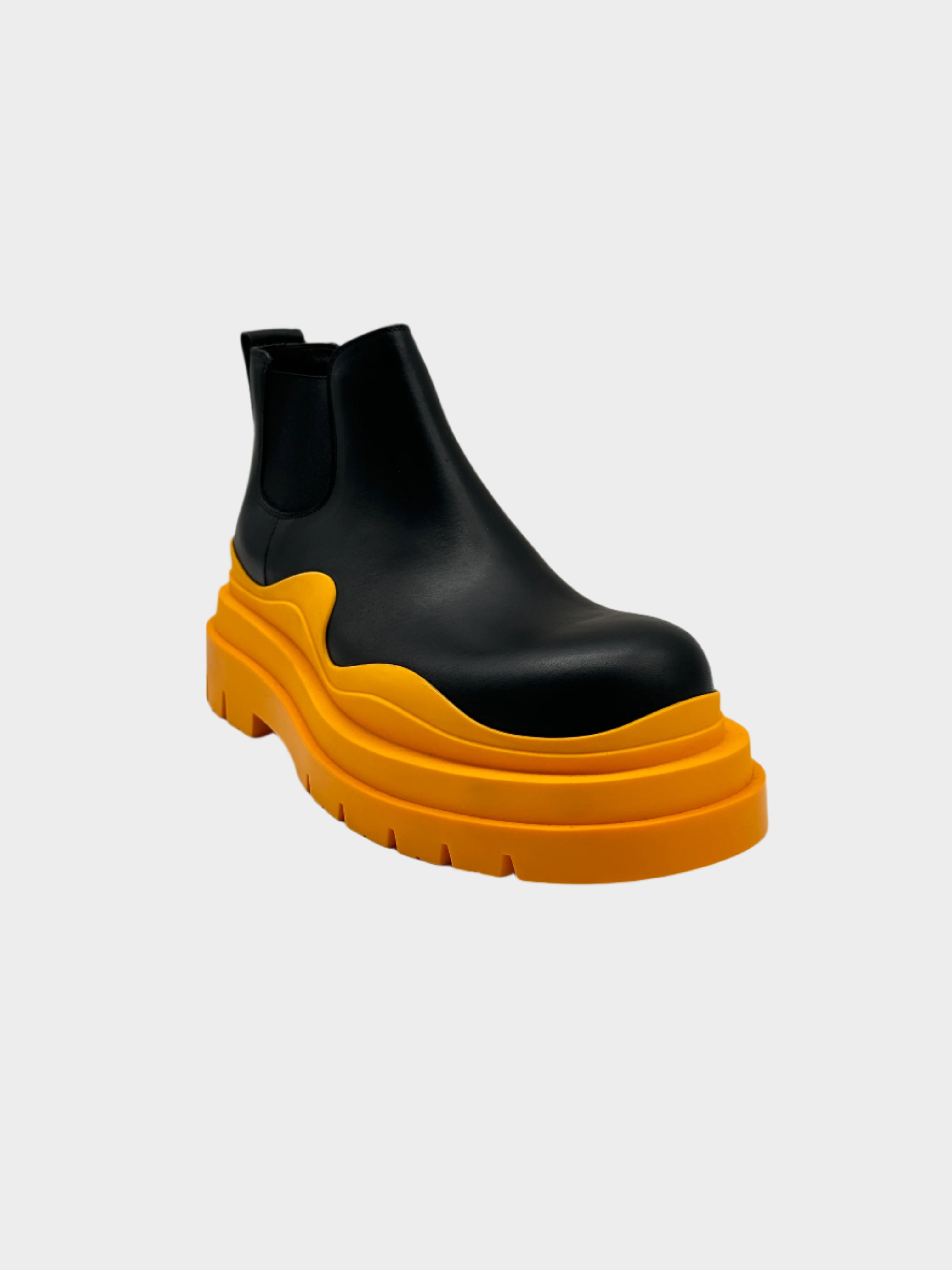 Two-tone ankle boot