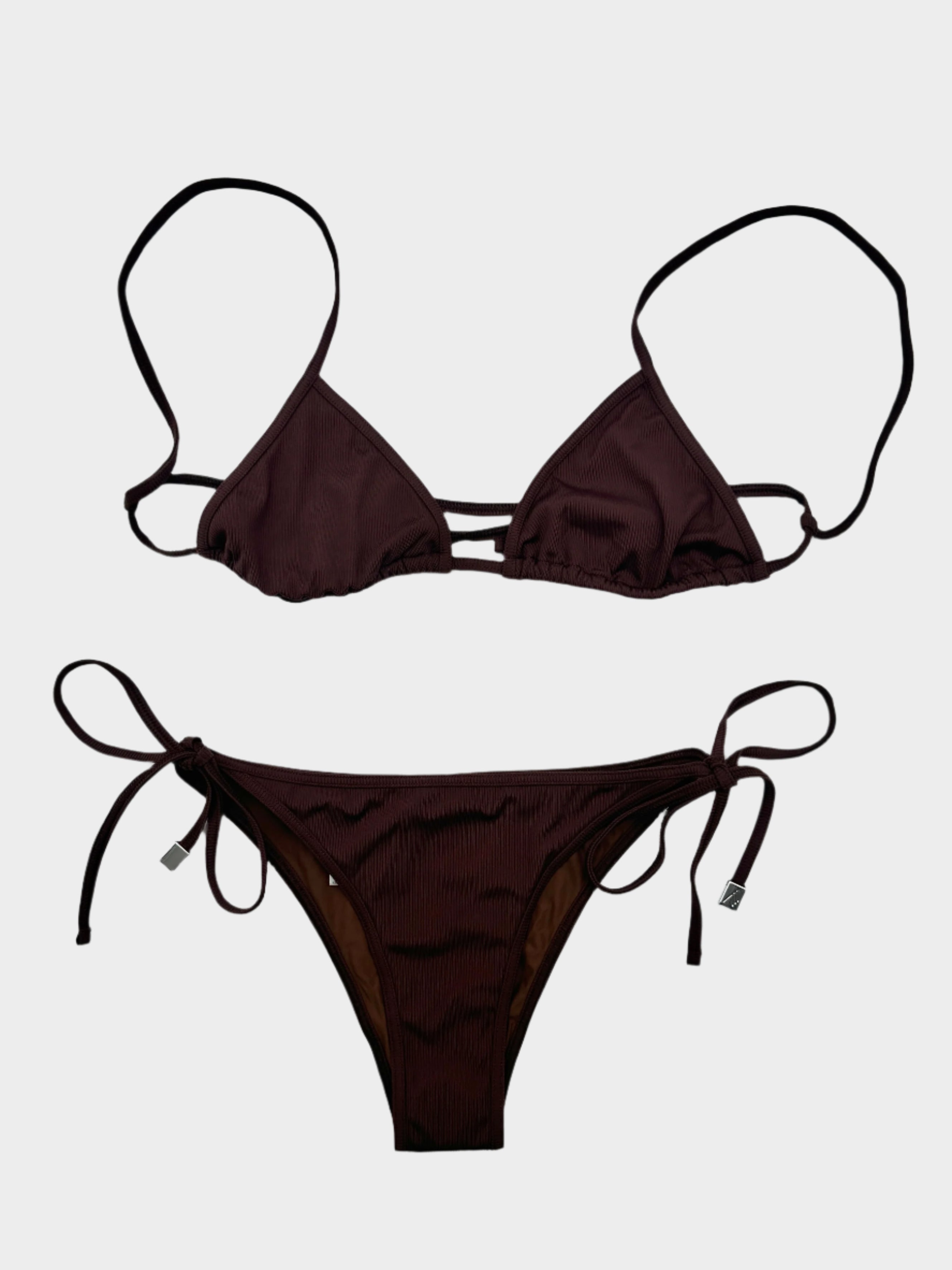 Scopri il bikini The Attico in lycra a costine marrone. Design minimal e dettagli esclusivi per un look sofisticato.