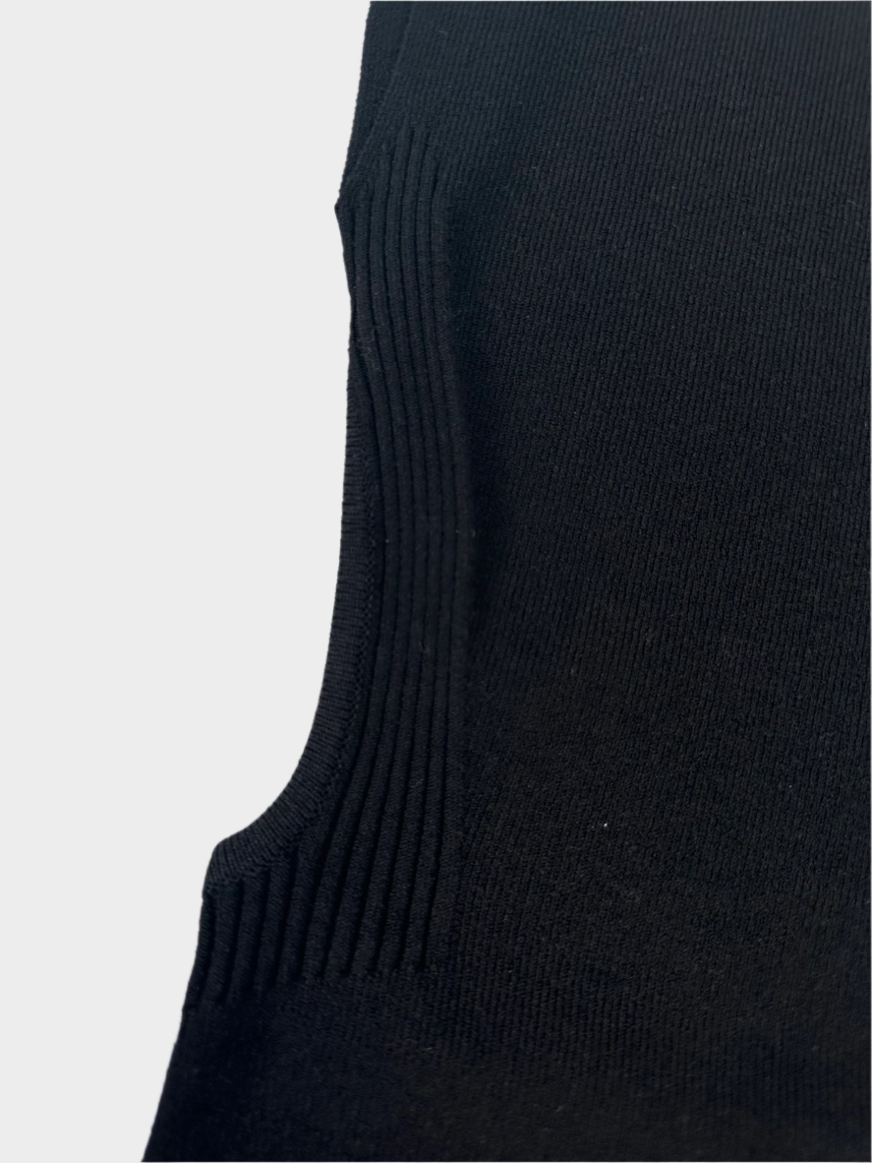 Tutina Aderente In Maglia Nera