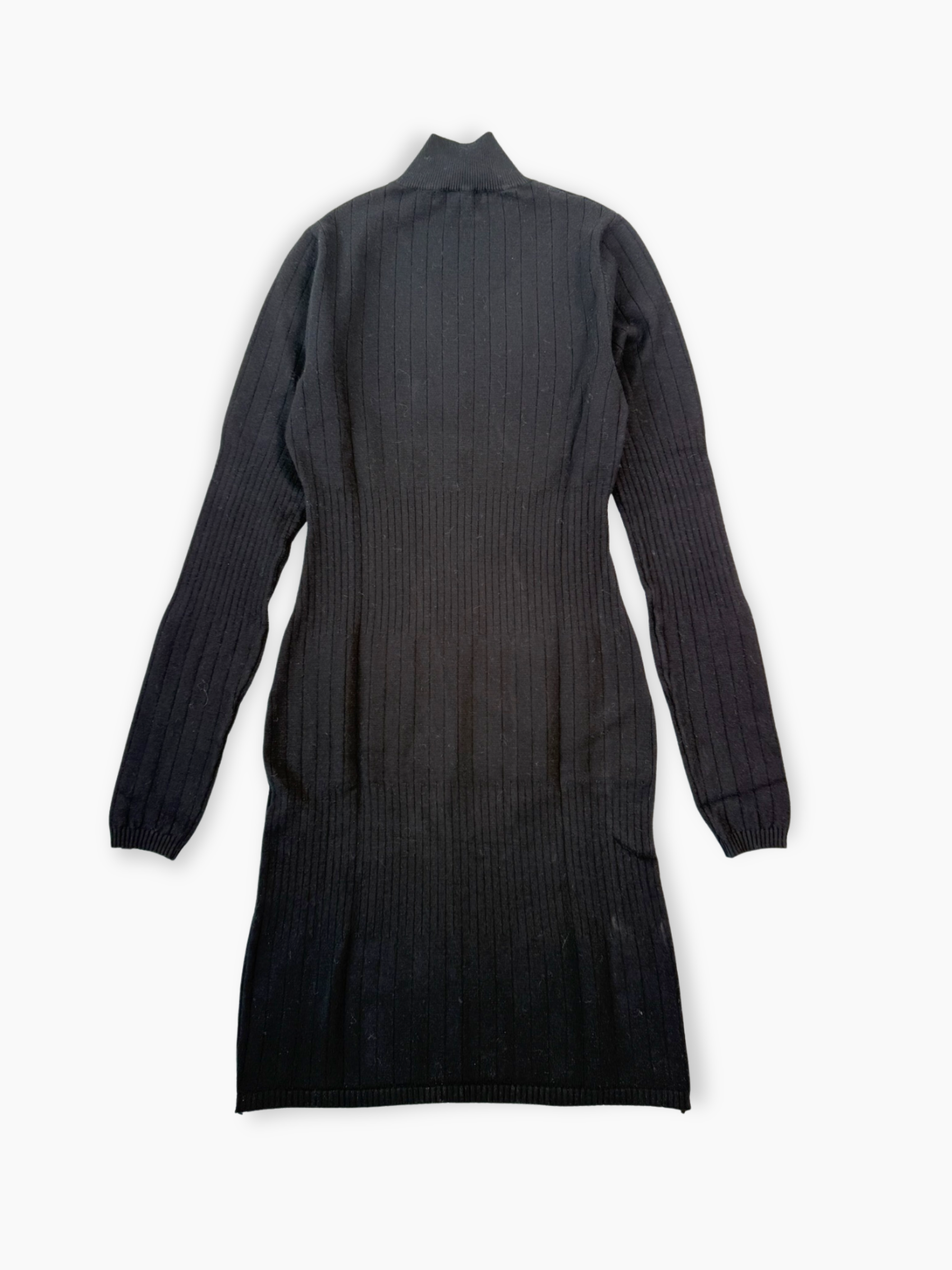 Abito nero in maglia a costine con collo alto vista retro