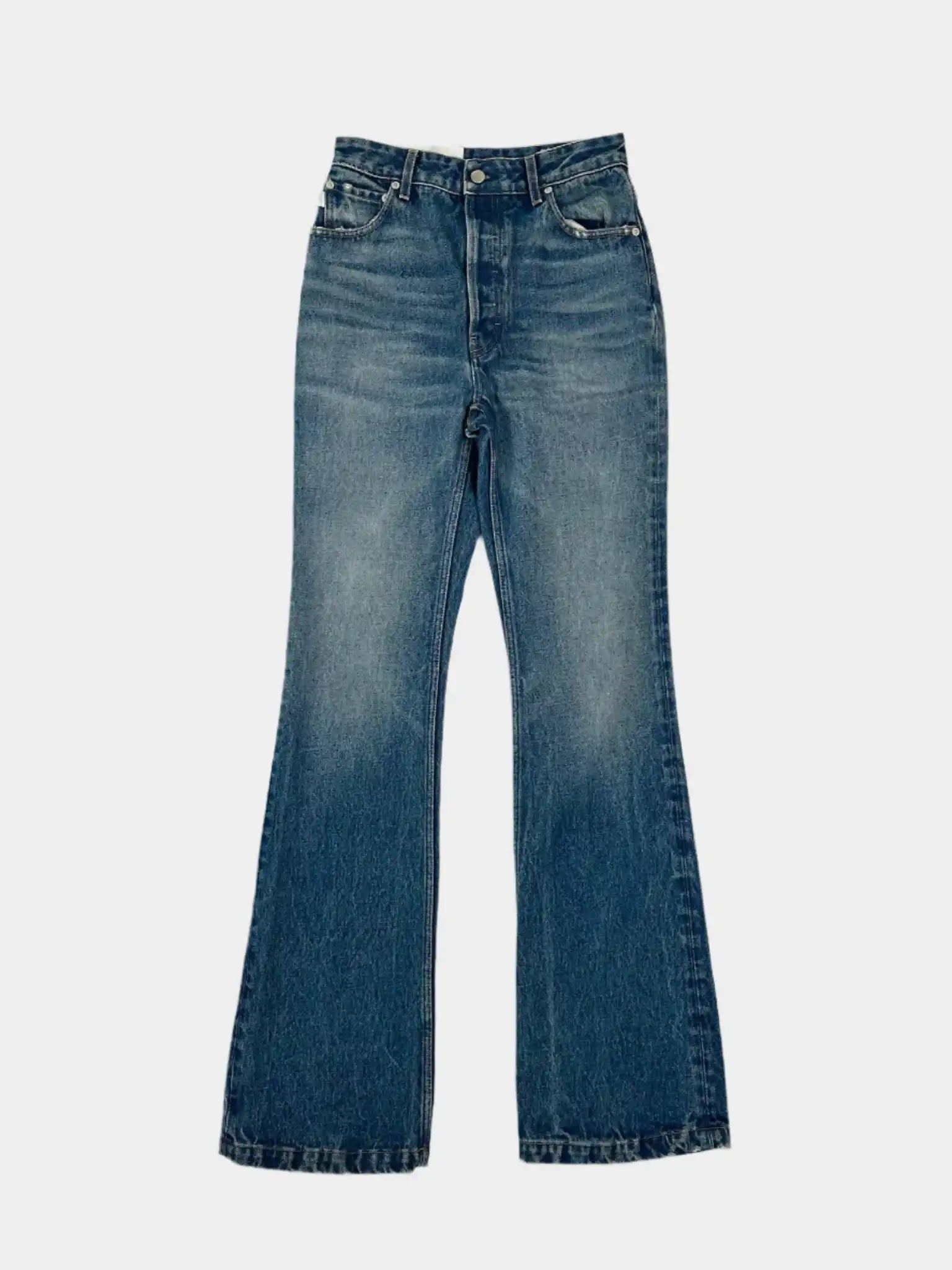 Vista frontale dei jeans Ambush Layere Denim Shirt blu chiaro