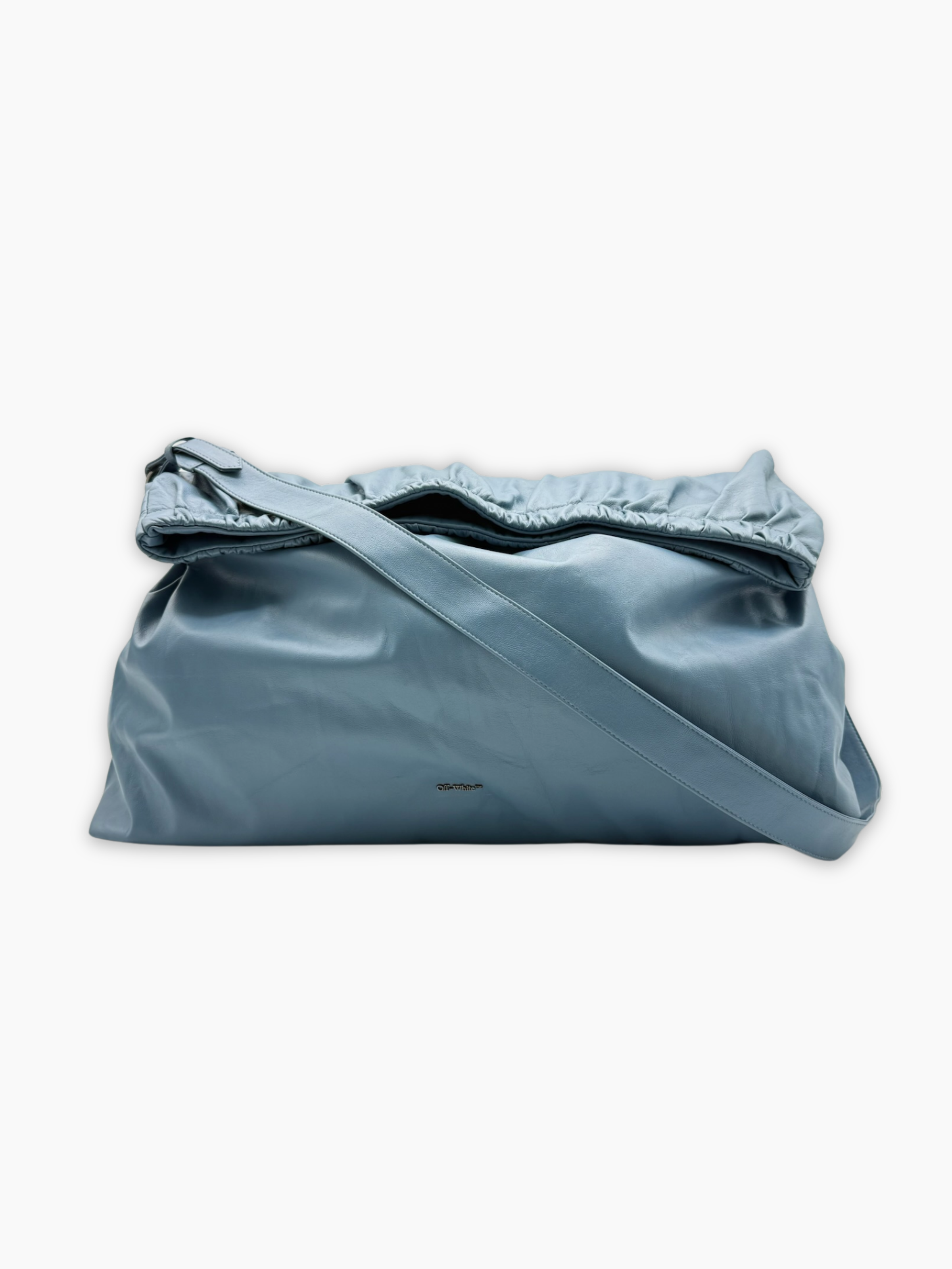 Borsa maxi Off-White in pelle azzurra con tracolla lunga vista frontale