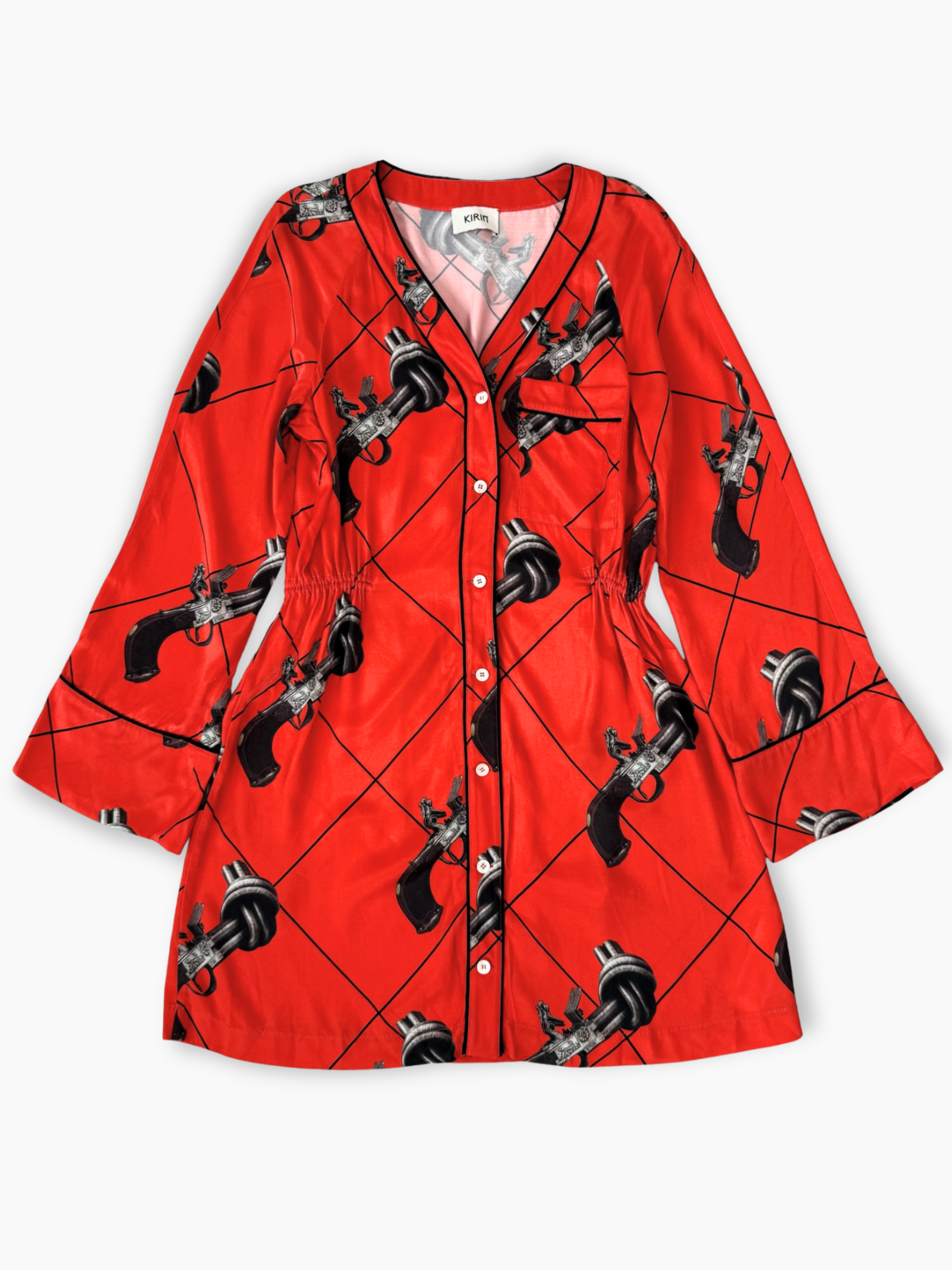 Camicia oversize Kirin rossa in raso con stampa grafica di pistole annodate vista frontale