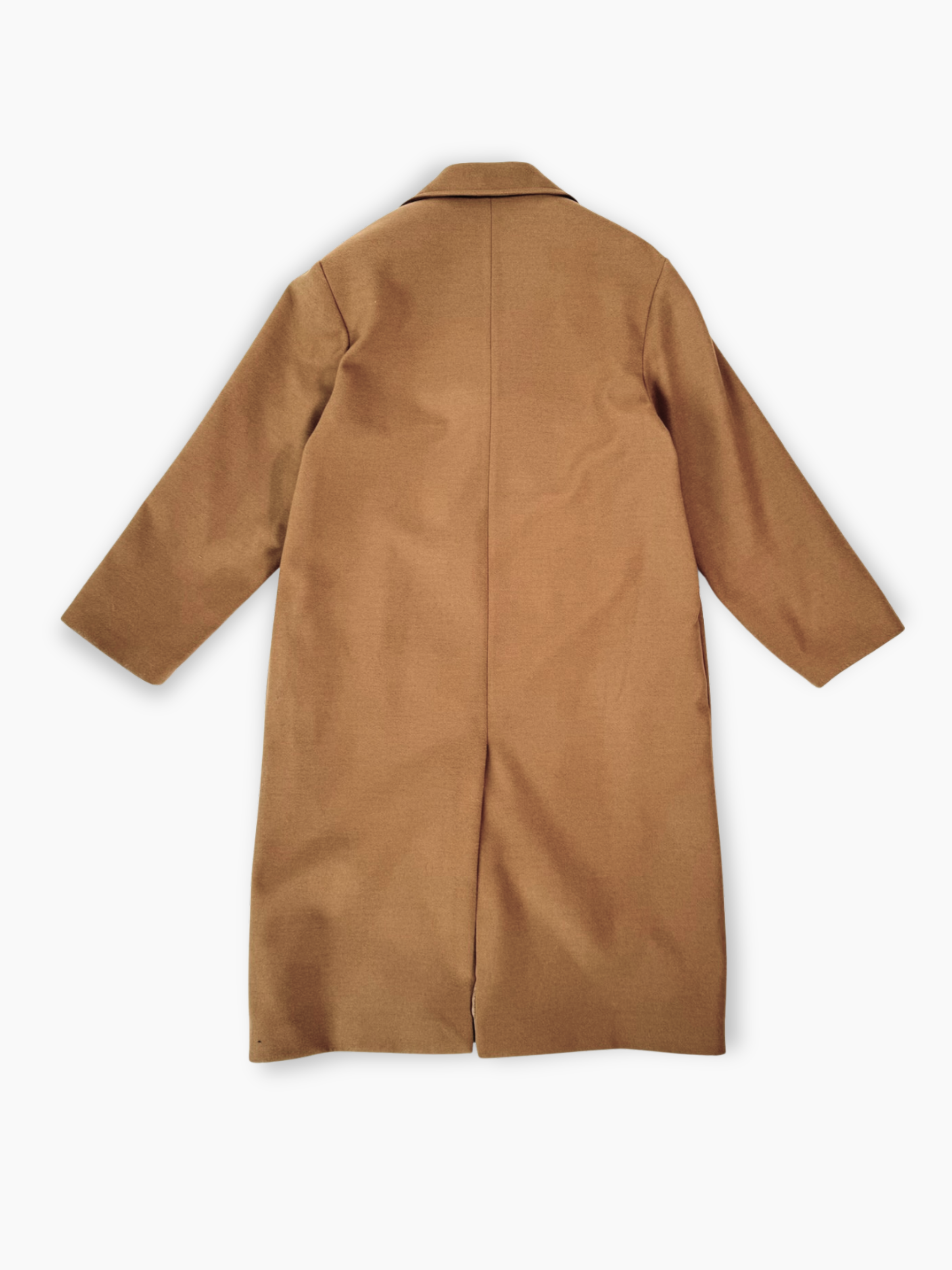Cappotto cammello doppiopetto lungo Hinnominate visto da dietro