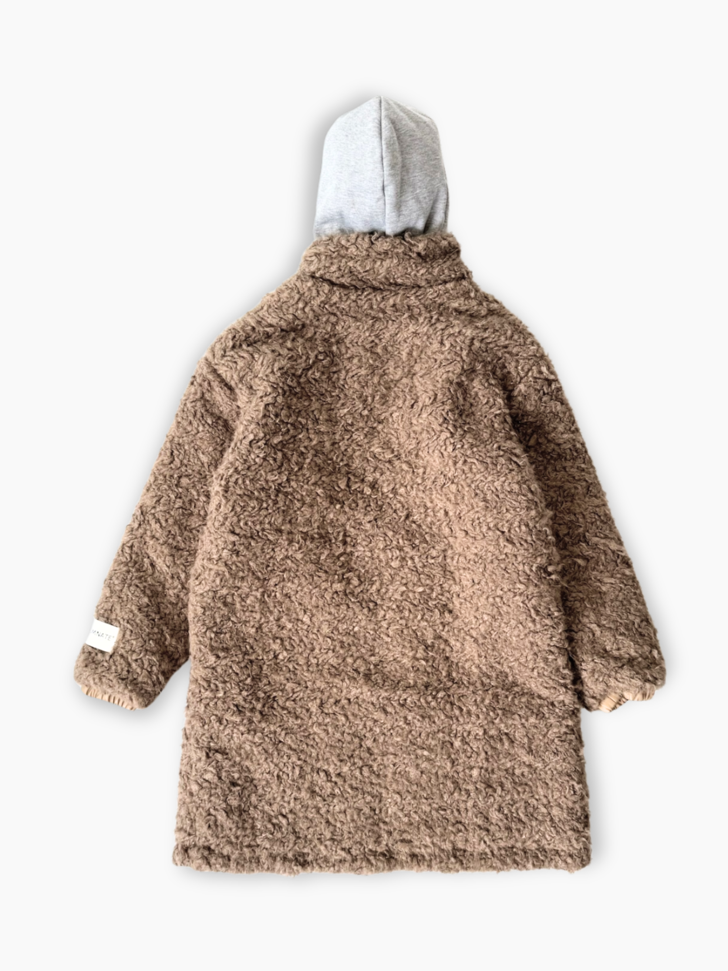 Cappotto teddy marrone Hinnominate con cappuccio e dettagli a contrasto visto da dietro