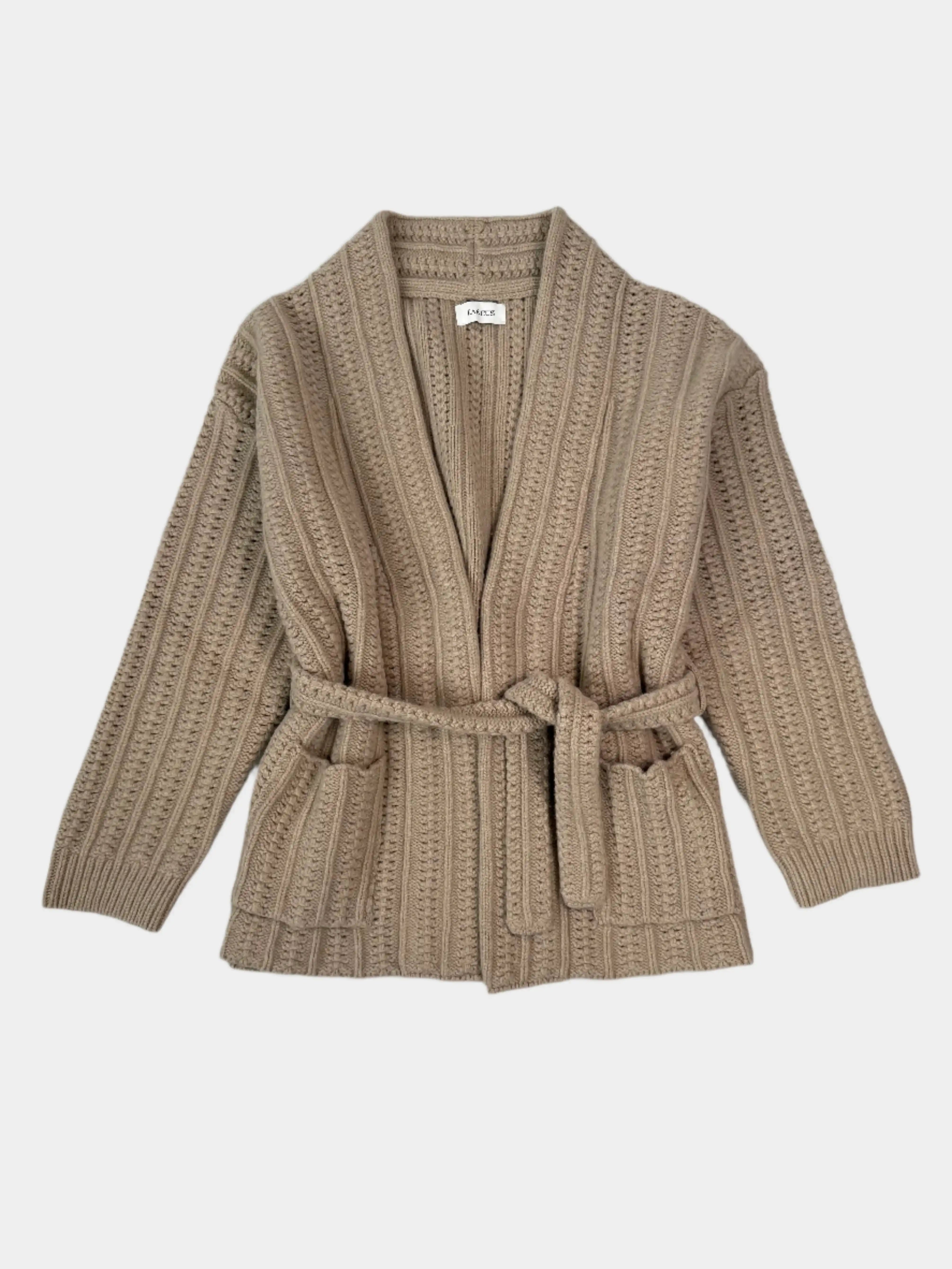 cardigan lana, cardigan con cintura, cardigan uomo beige, maglieria inverno, cardigan elegante, made in Italy