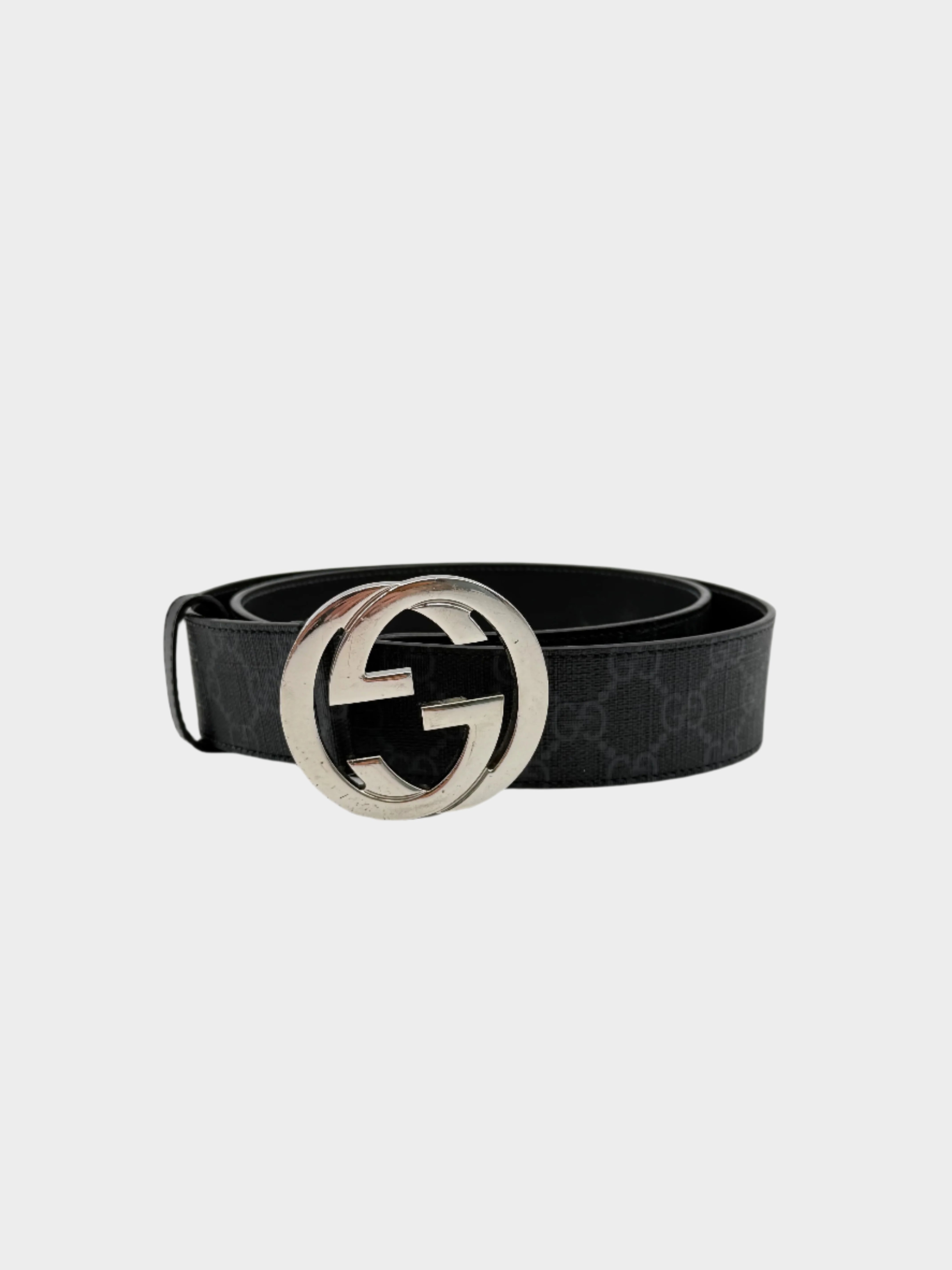 cintura Gucci, cintura GG Supreme nera, logo GG, accessori Gucci uomo donna, cintura nera designer

