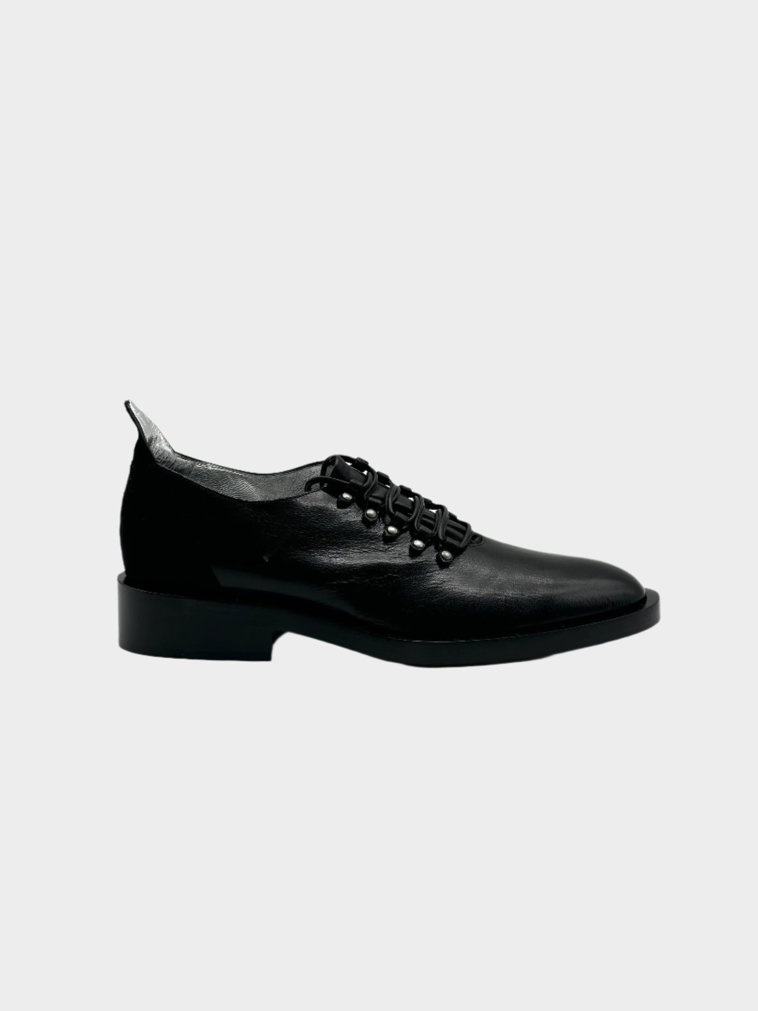 derby nera donna, scarpe Givenchy pelle, derby elegante con borchie, scarpe basse donna, made in Italy

