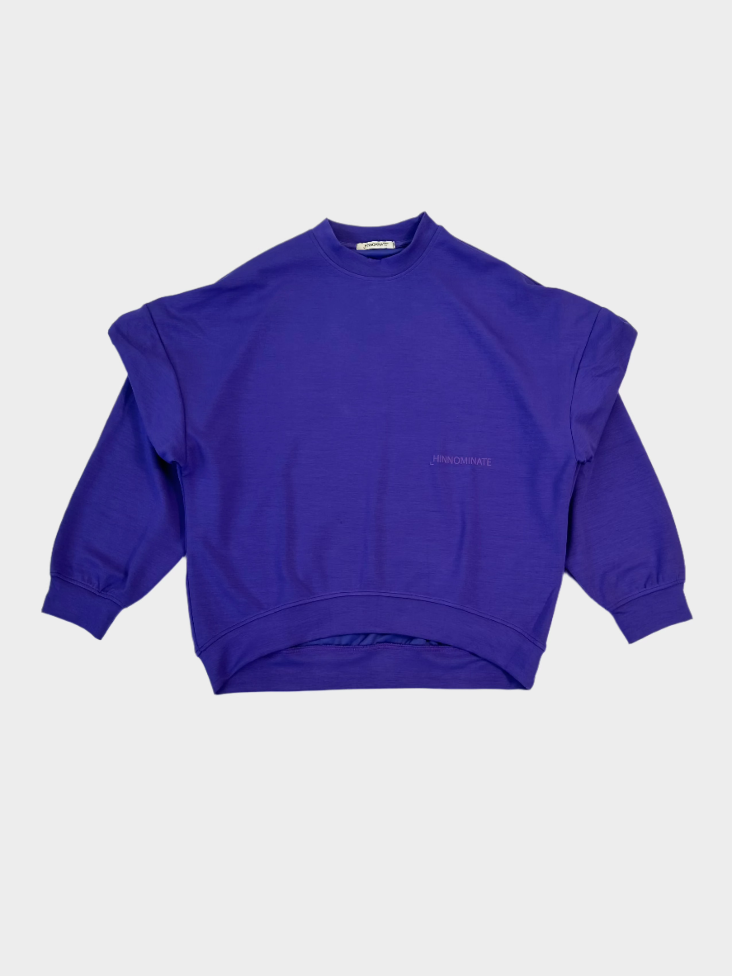 felpa paricollo viola, felpa modal donna, felpa con stampa, felpa spalle arricciate, felpa casual moderna

