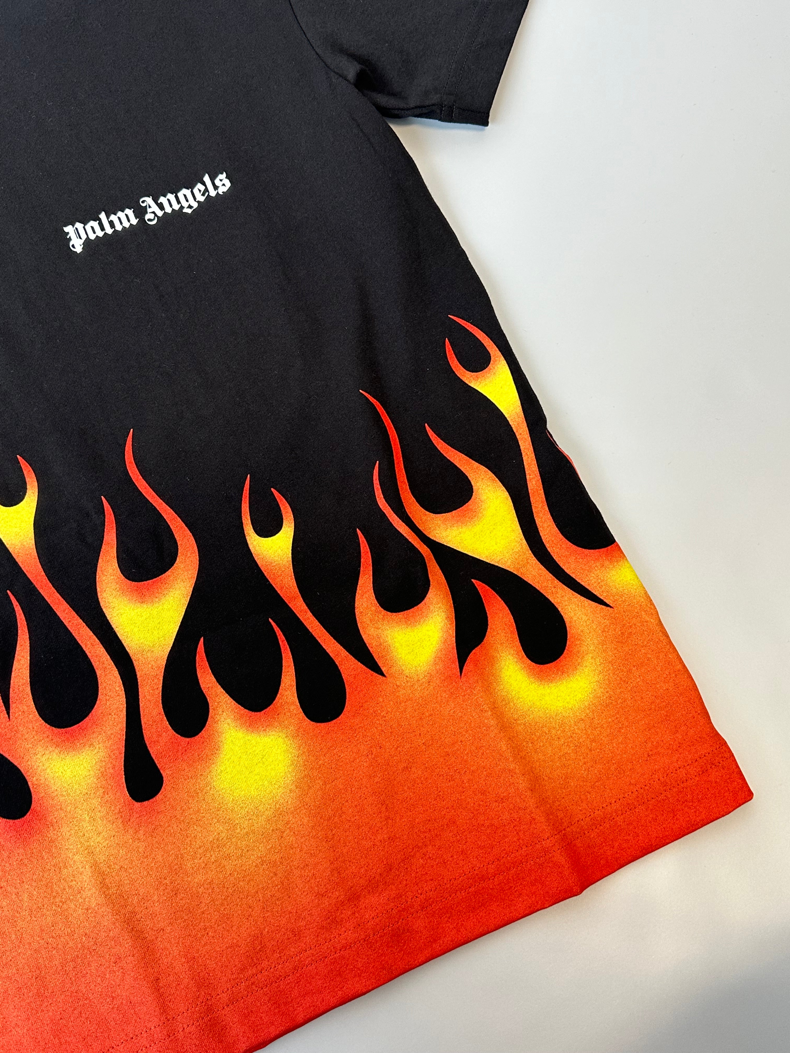 Firestarter T-Shirt in cotone con stampa logo e fiamme.