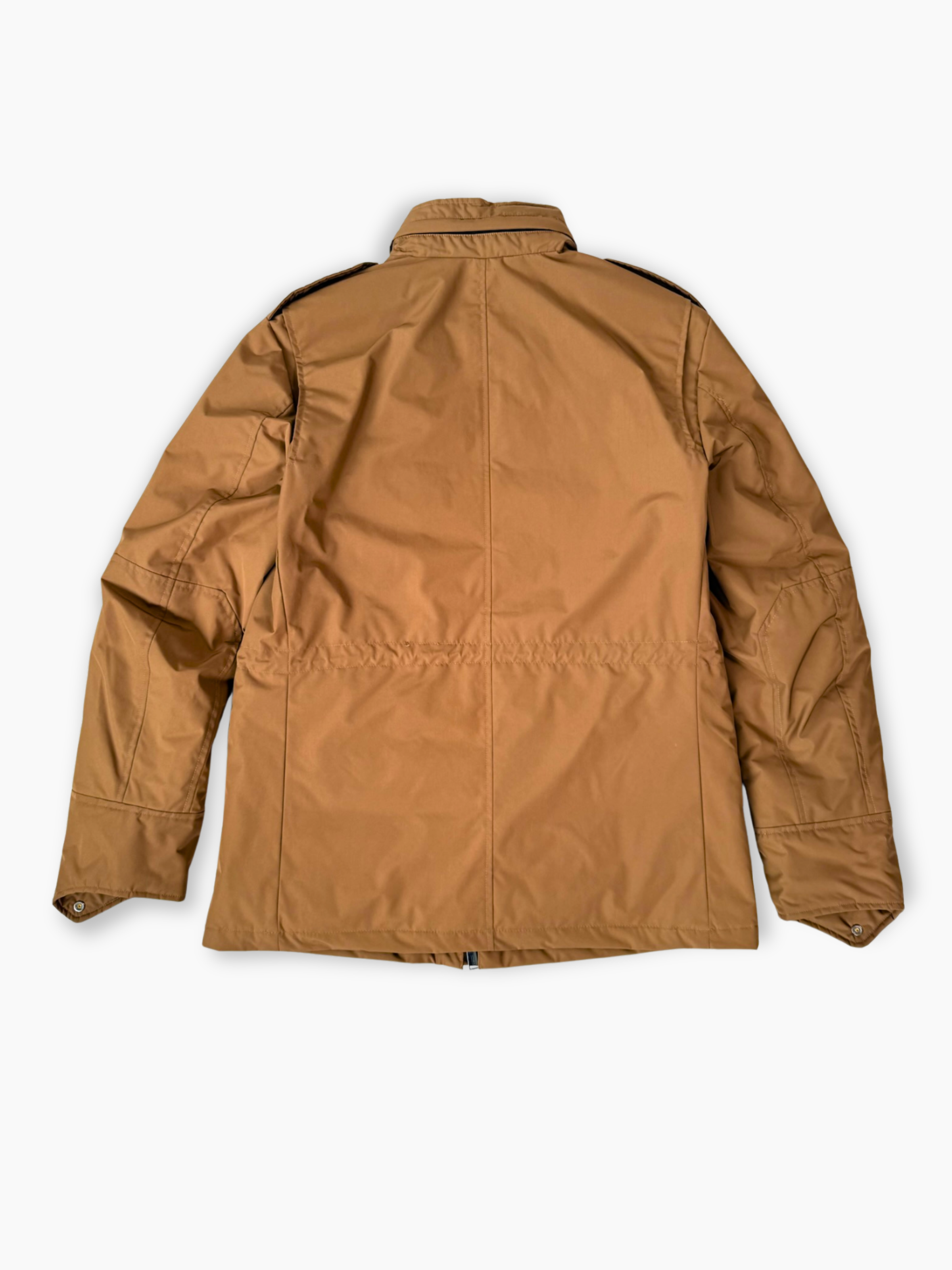 Retro del giubbotto marrone ADD con taglio classico
