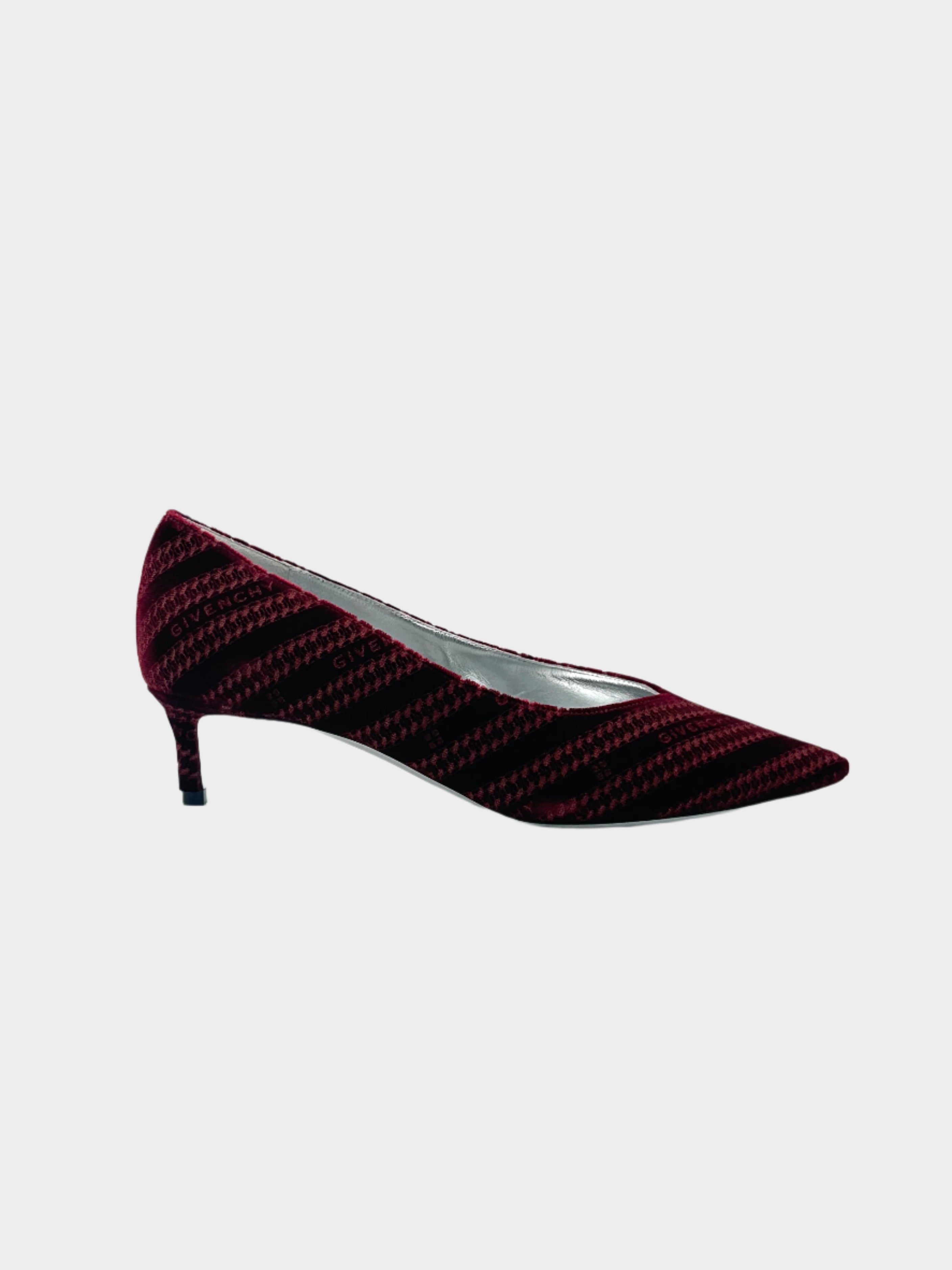 décolleté velluto rosse Givenchy, scarpe tacco basso Givenchy, décolleté eleganti logo Givenchy
