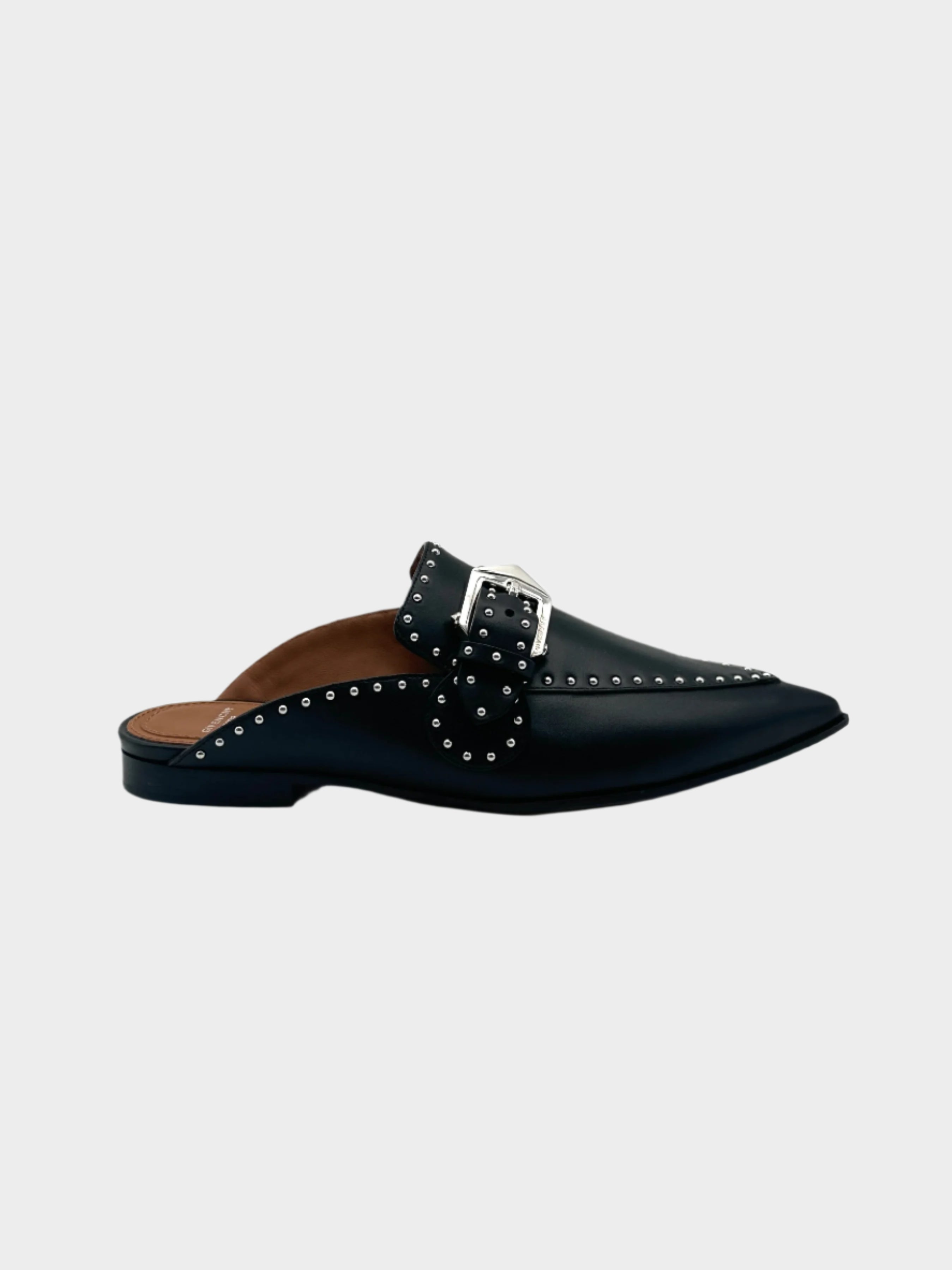 sabot Givenchy, sabot pelle nera, sabot borchie donna, scarpe aperte Givenchy, sabot punta affusolata, scarpe slip-on Givenchy