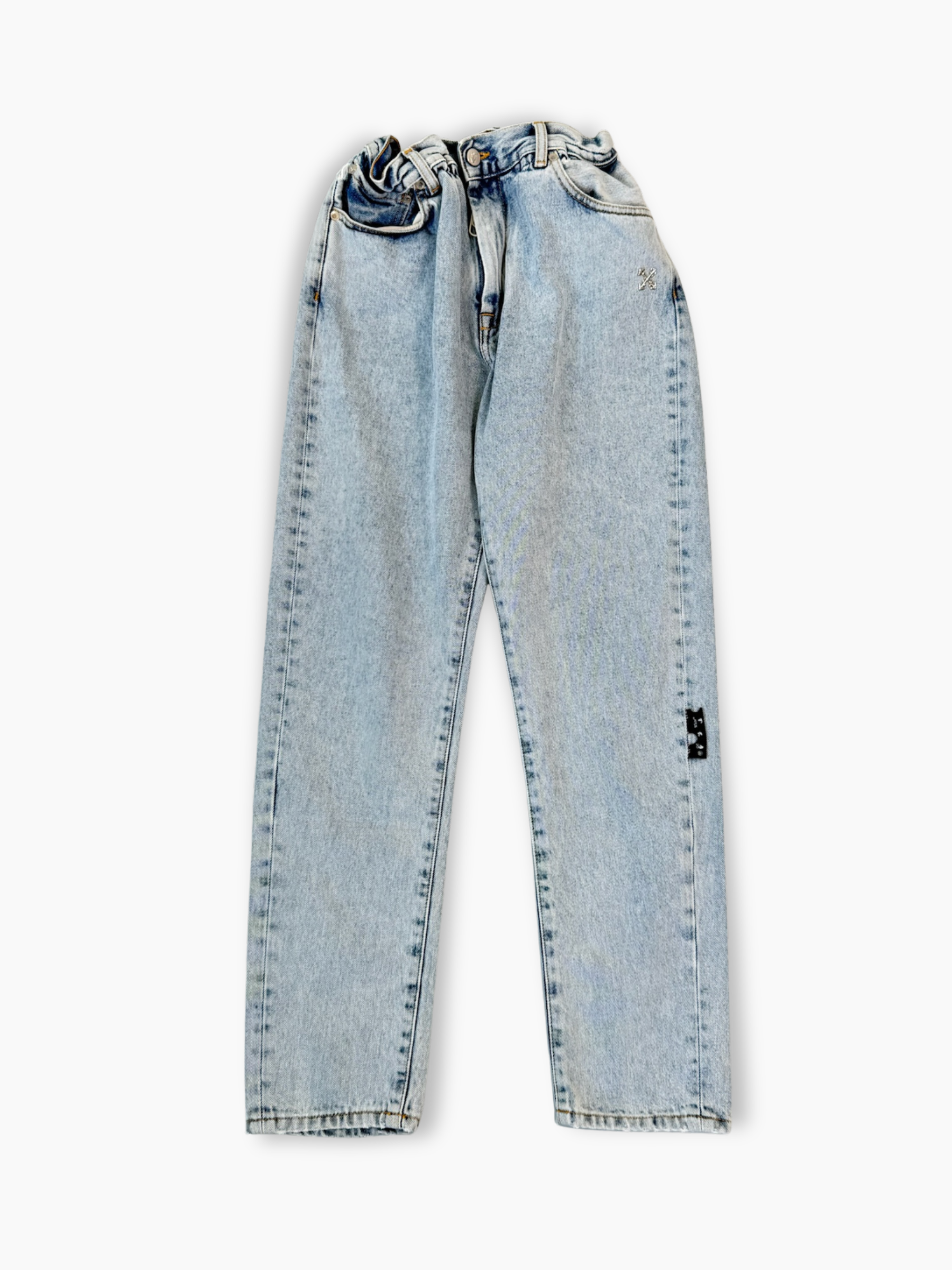 Jeans azzurri Off-White con vita arricciata e stampa nera sul retro