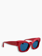 Oversized Pink Cat-Eye Sunglasses -  | Qlhype