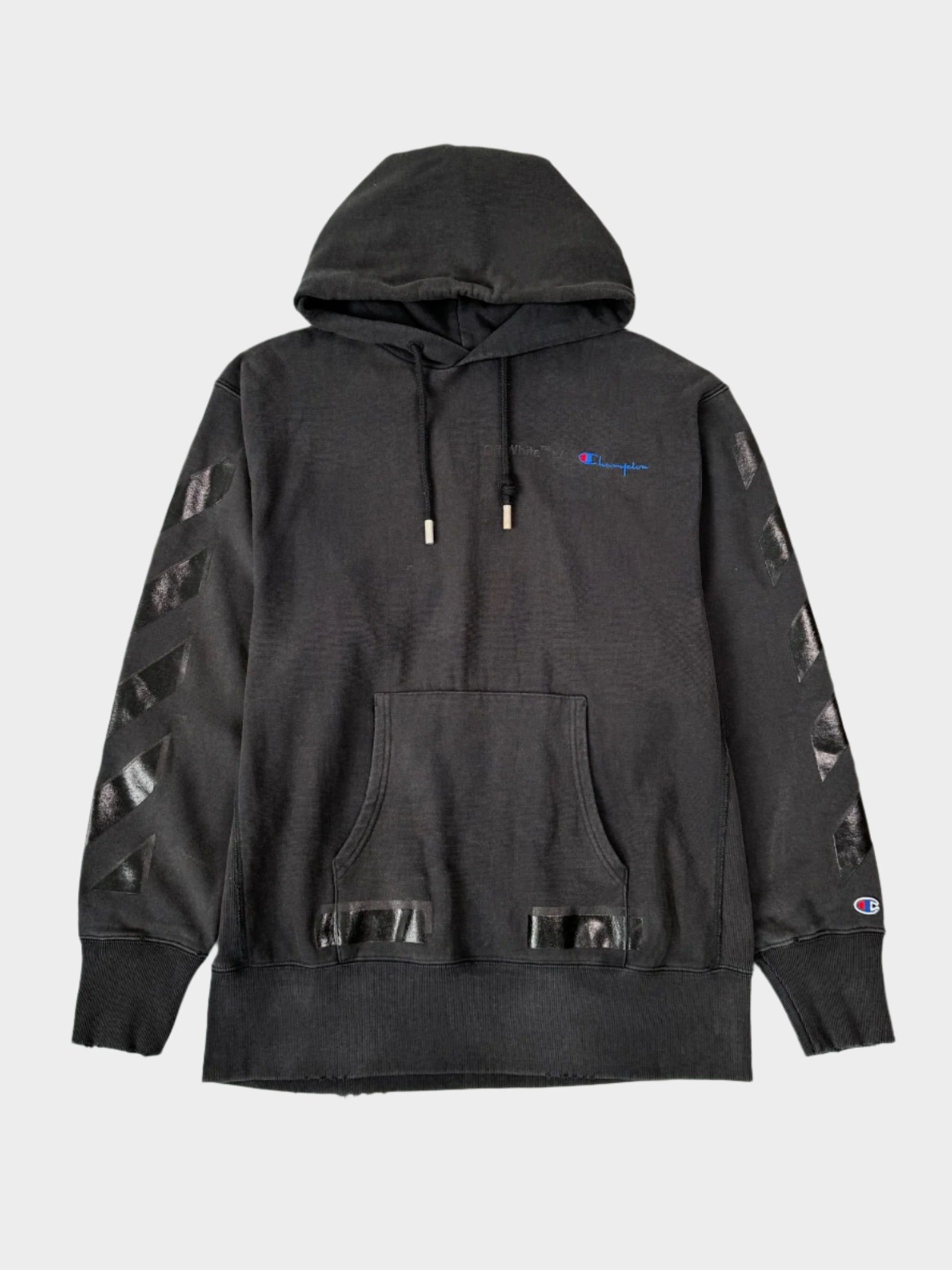 Felpa nera Off-White x Champion con cappuccio e stampa verniciata vista frontale