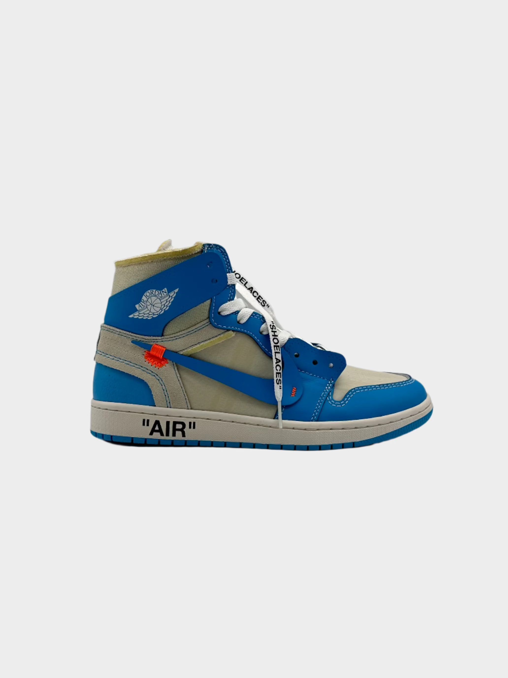 Sneakers Off-White x Nike Air Jordan 1 University Blue lato esterno

