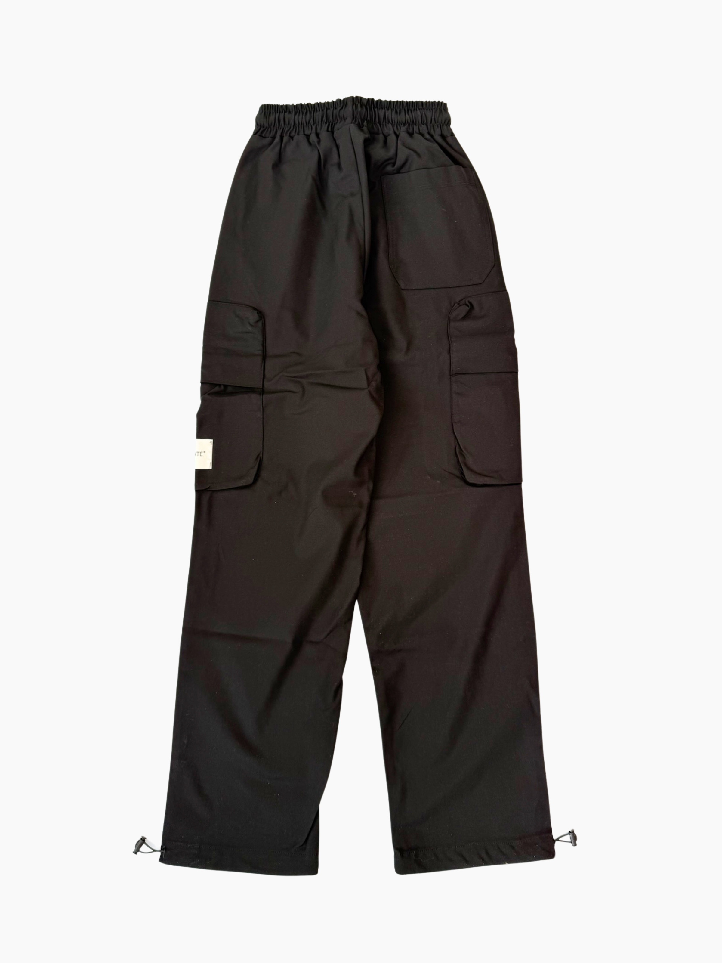 Pantalone nero Hinnominate in nylon con coulisse e fondo elasticizzato