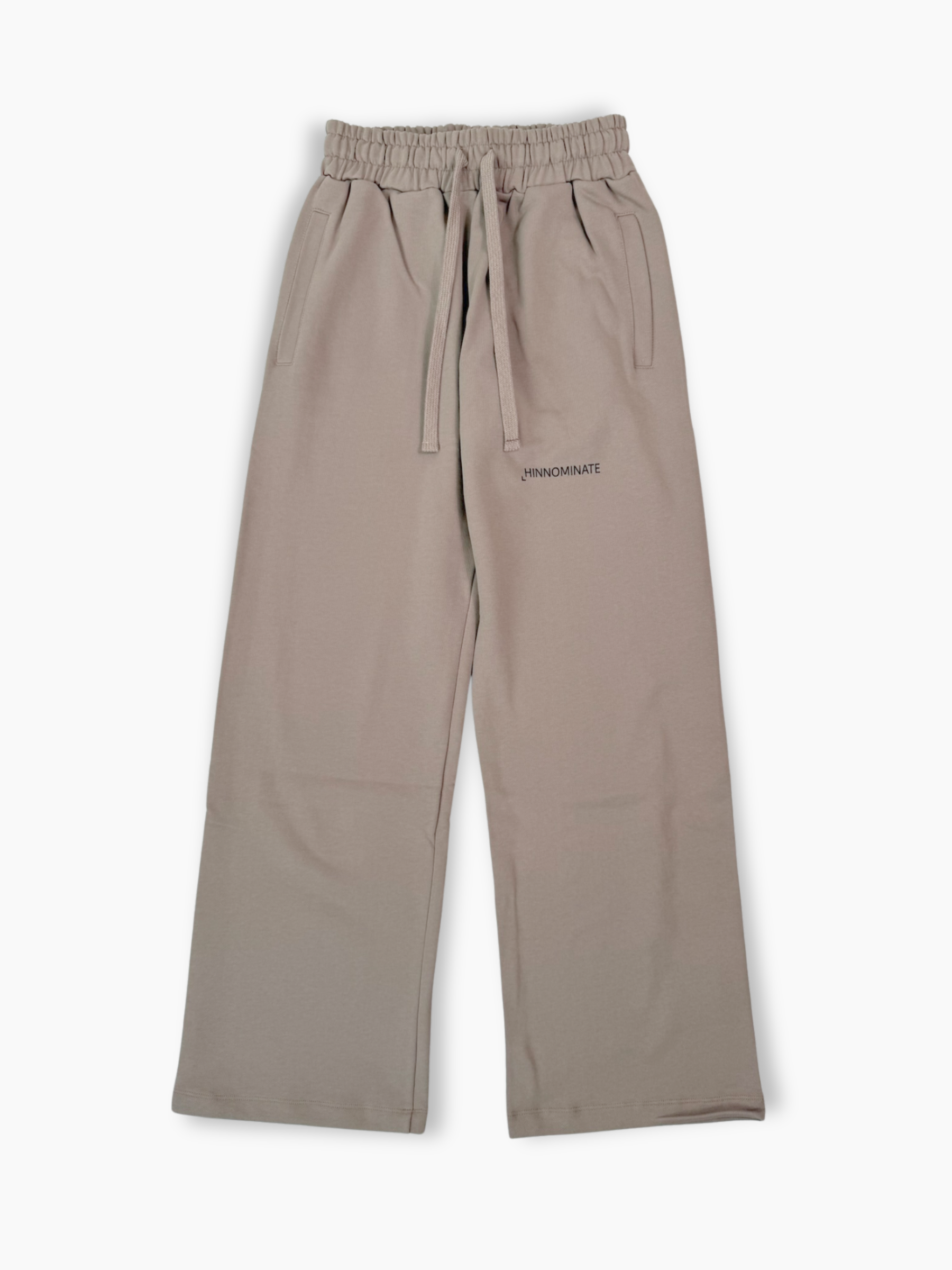 Pantaloni tortora larghi in felpa vista frontale