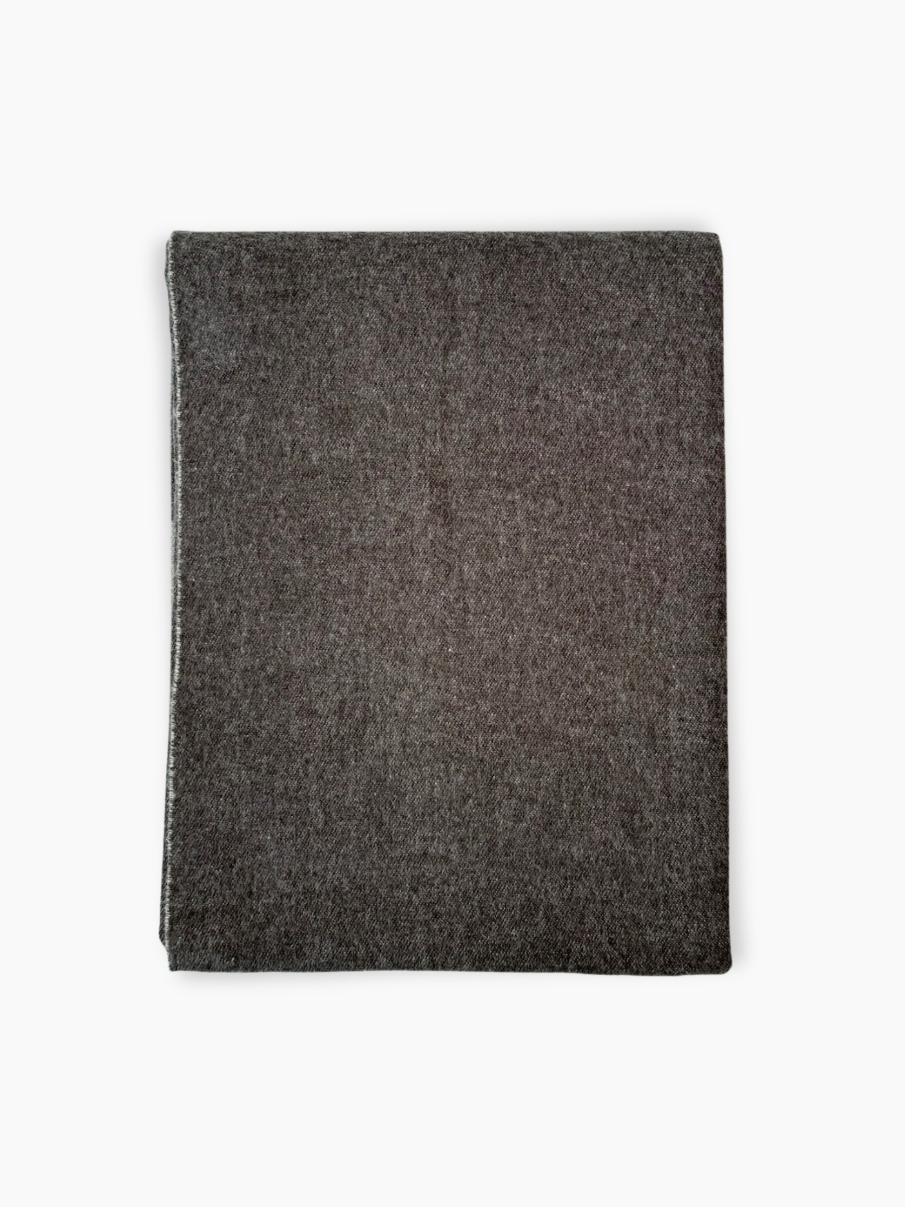 Poncho grigio Hinnominate con frange e logo a contrasto