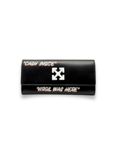 Portafoglio Jitney Nera Con Frasi Rosse - Nero | Qlhype